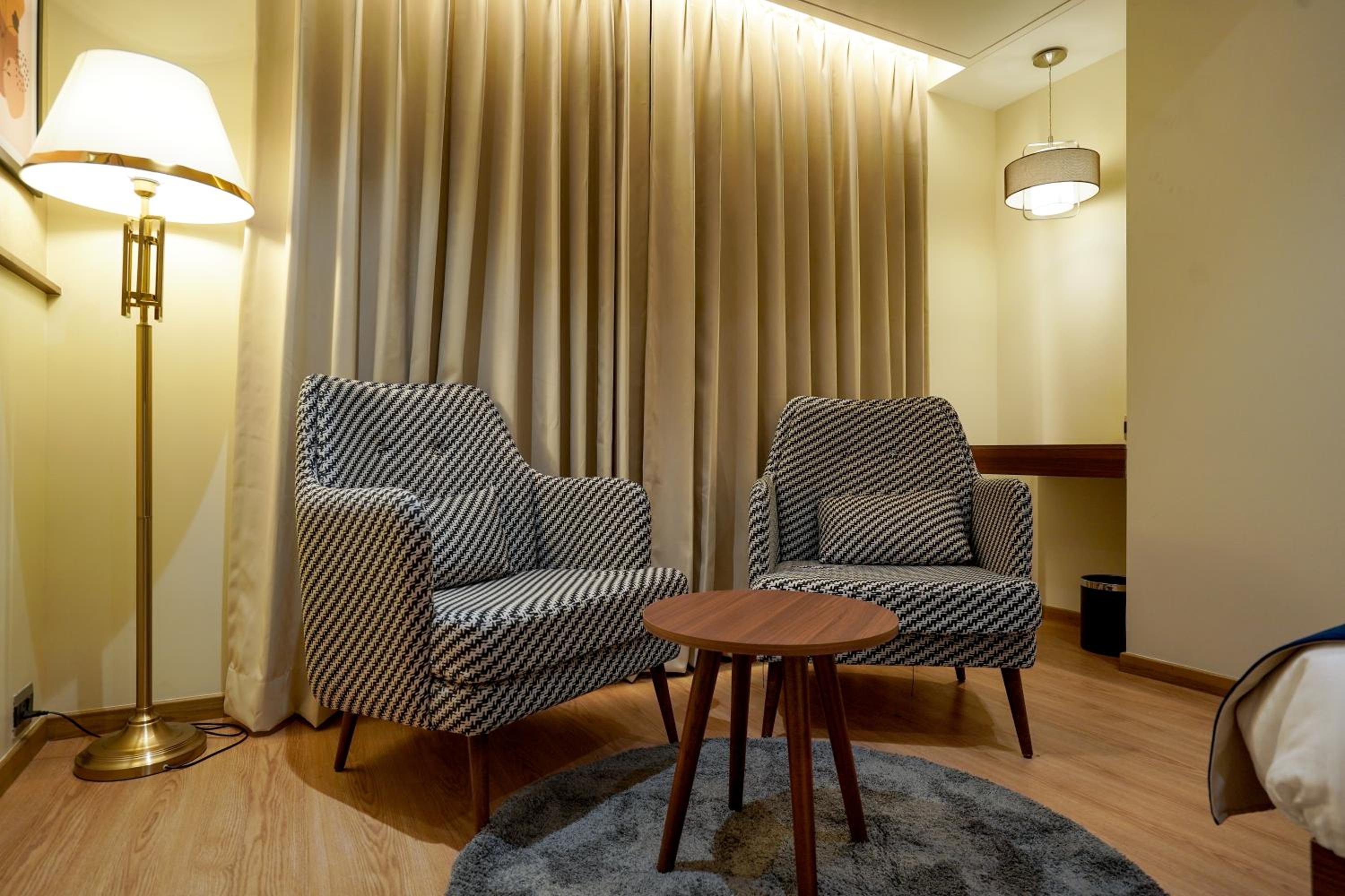 Superior Twin Room - Photo 5