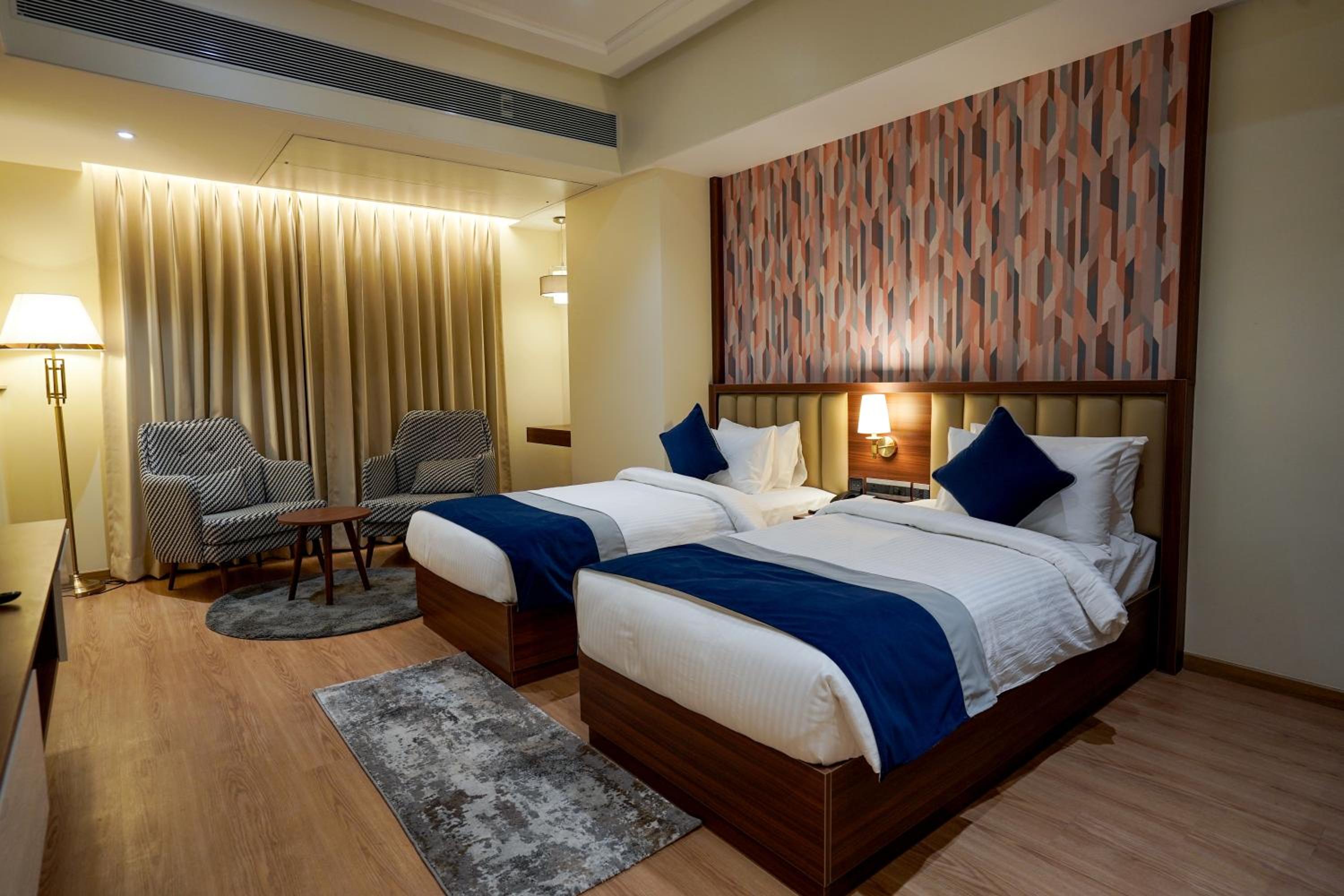 Superior Twin Room - Photo 4