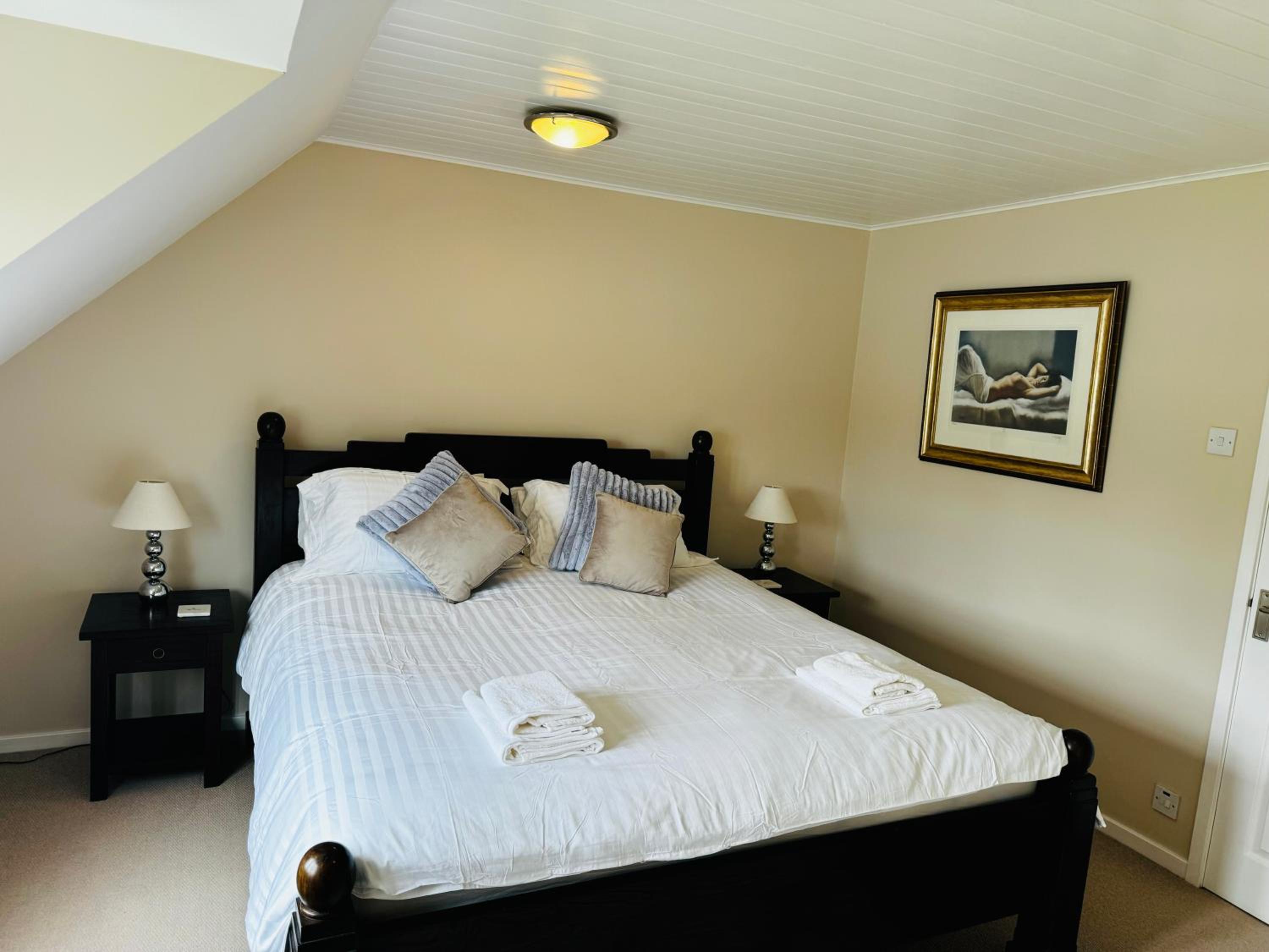 Three-Bedroom House photo 1