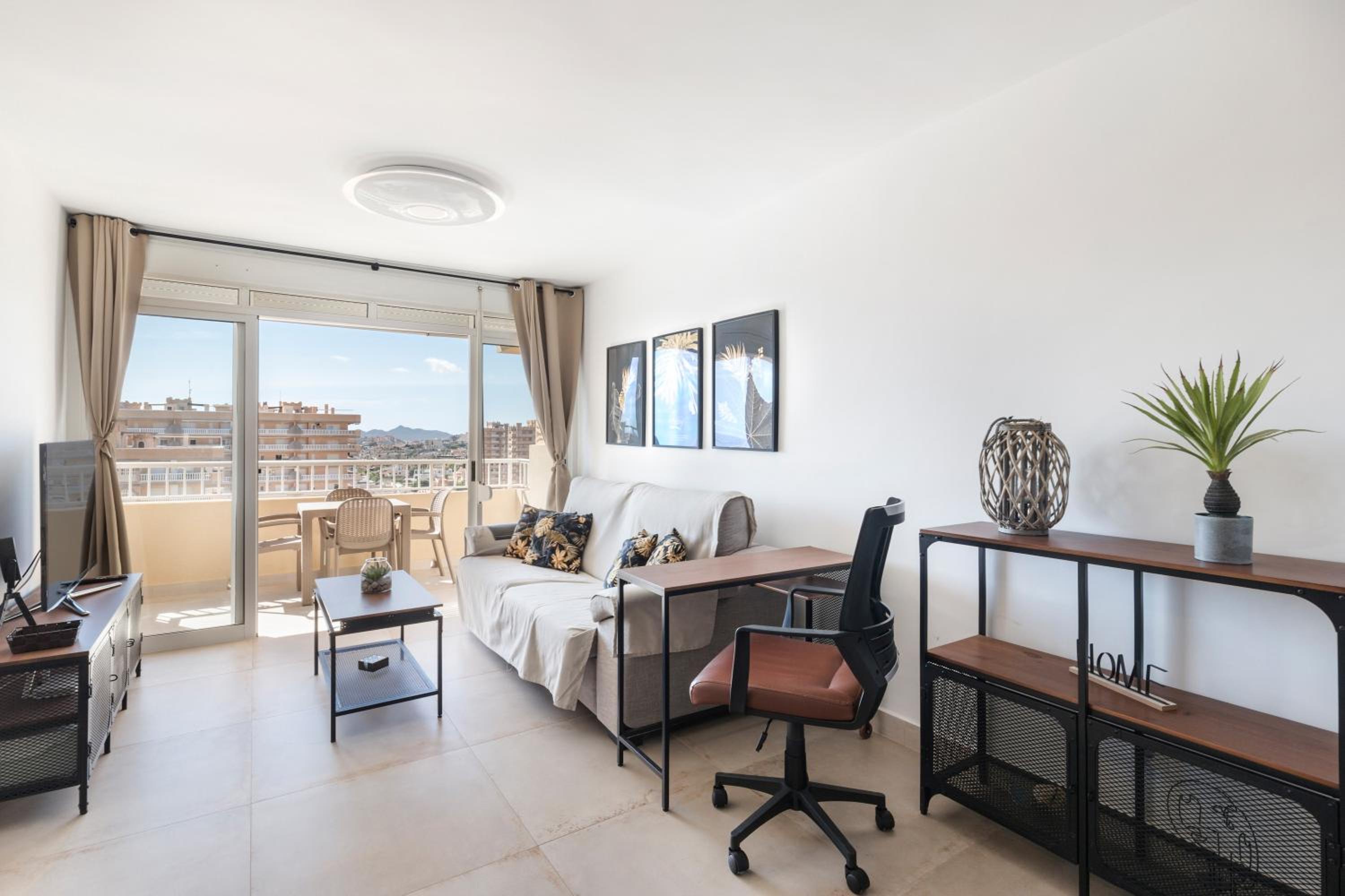 Apartamento de un dormitorio superior con balcón