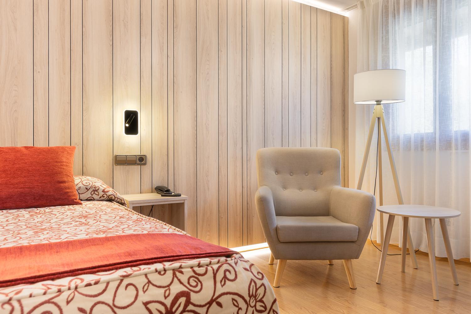 Double or Twin Room - Photo 12