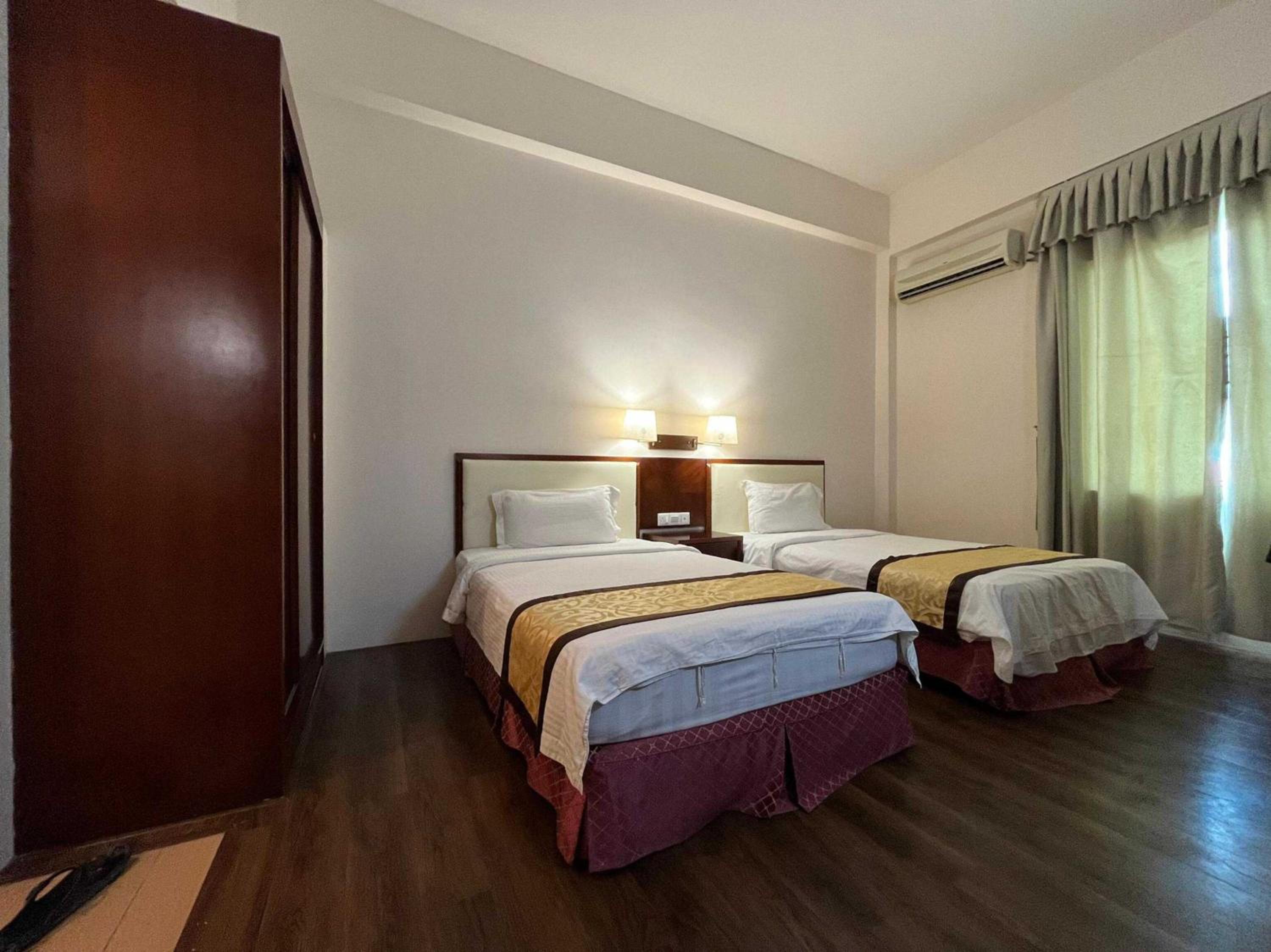 Standard Twin Room photo 3