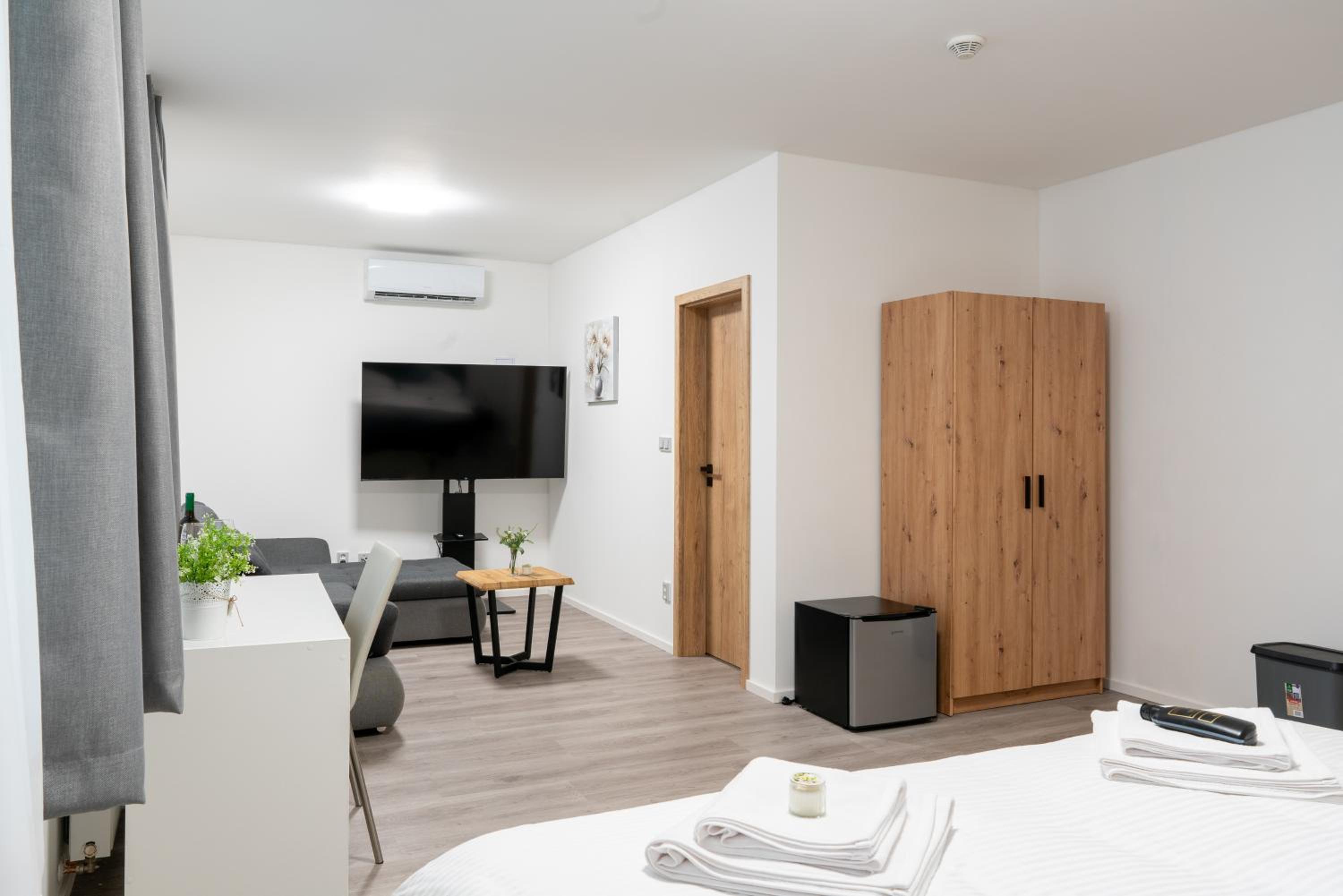 Deluxe Double Room photo 3