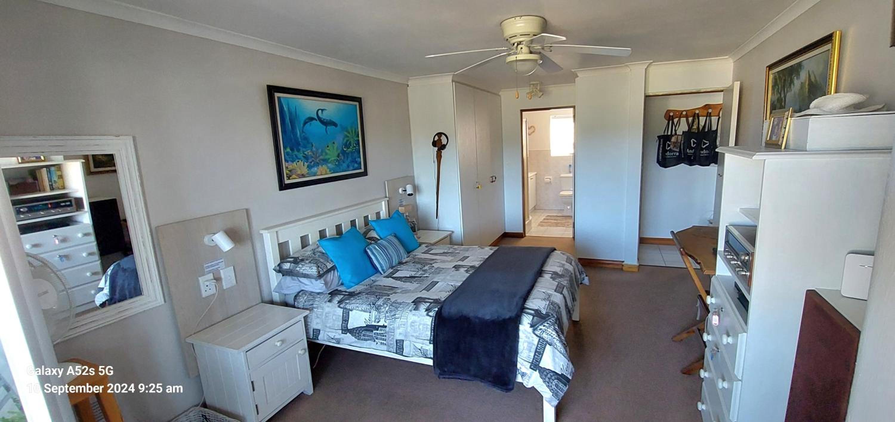 Two-Bedroom Apartment - Photo 38