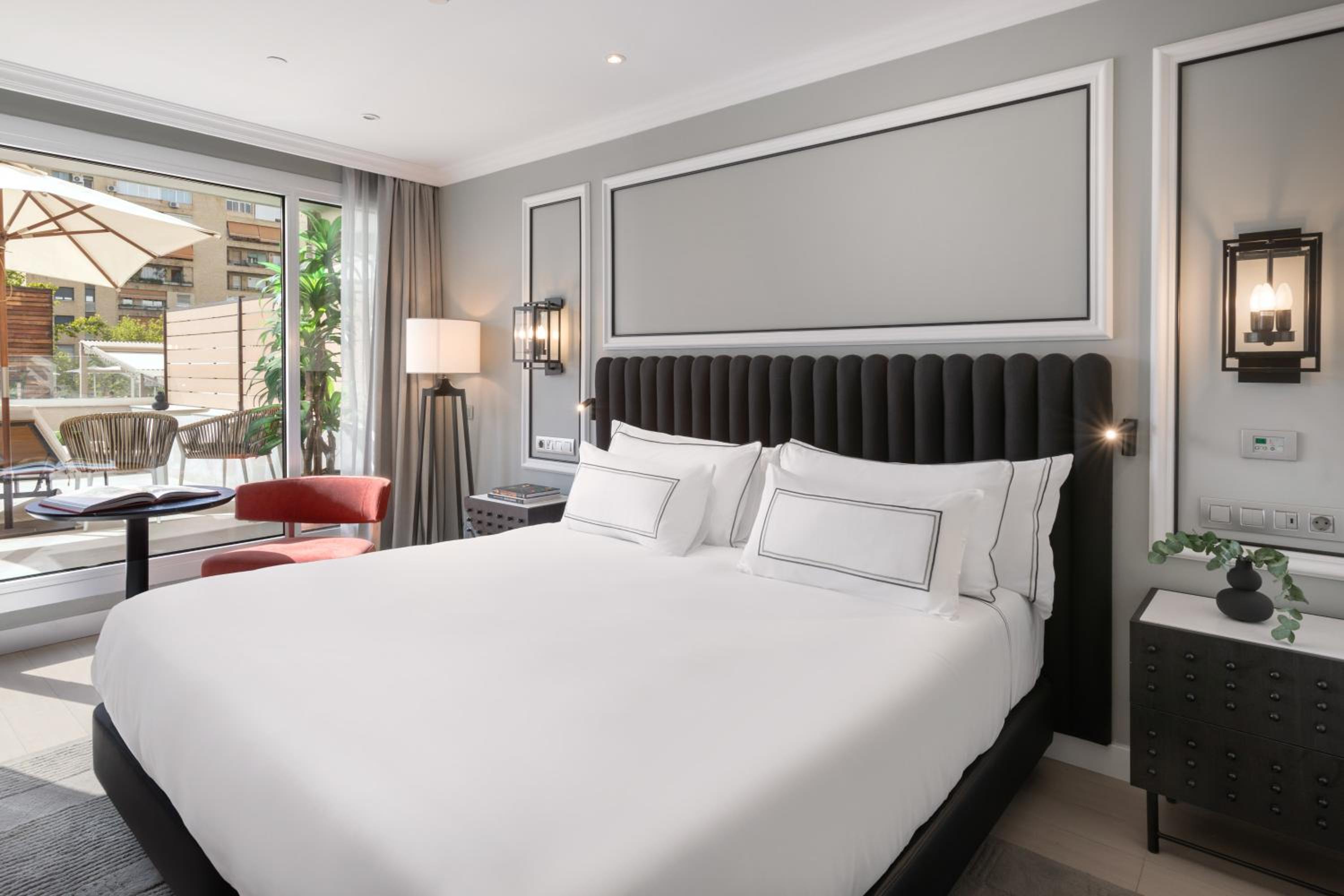 Melia Room with Terrace thumbnail 6