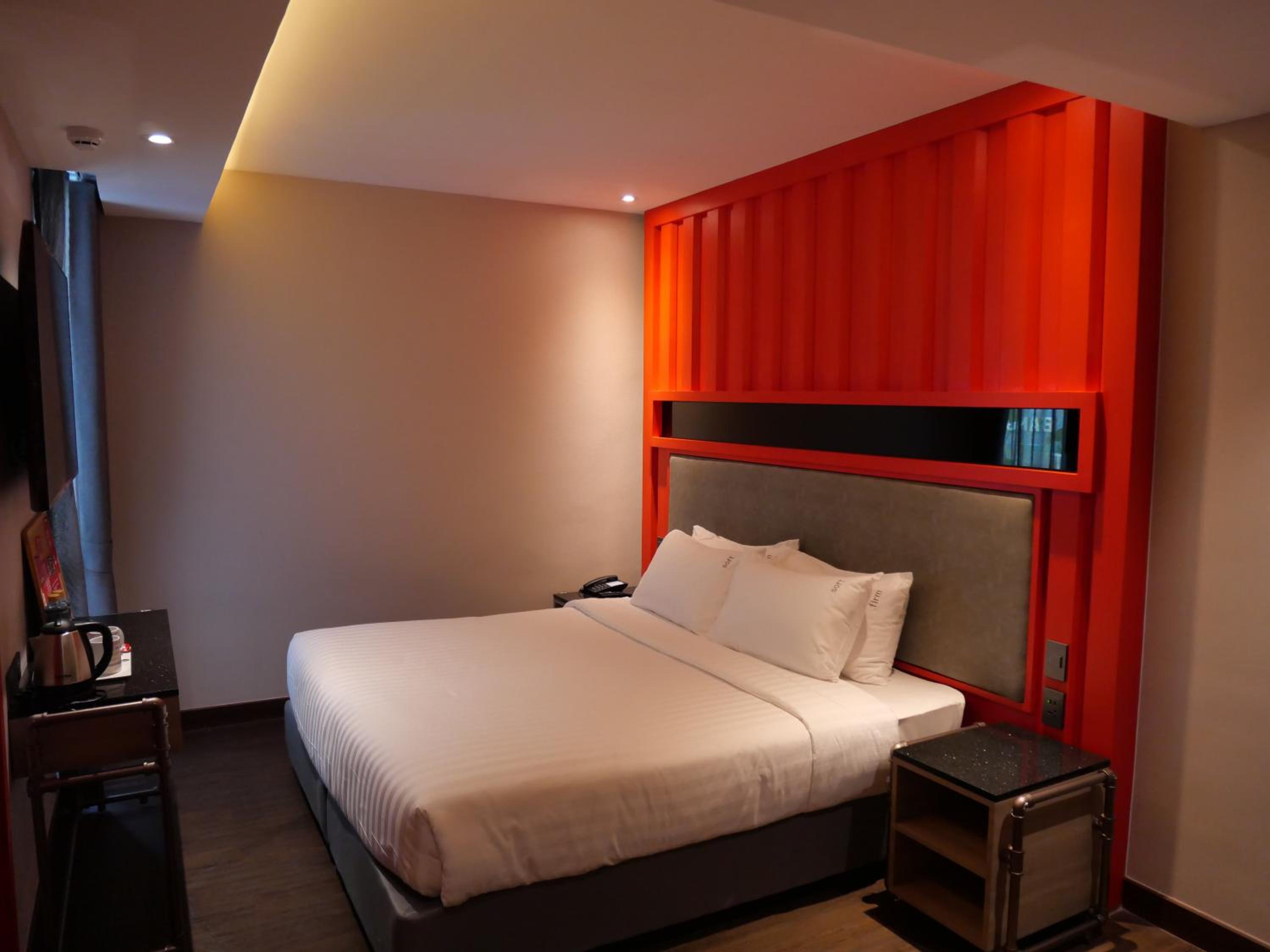 Superior King Room photo 2