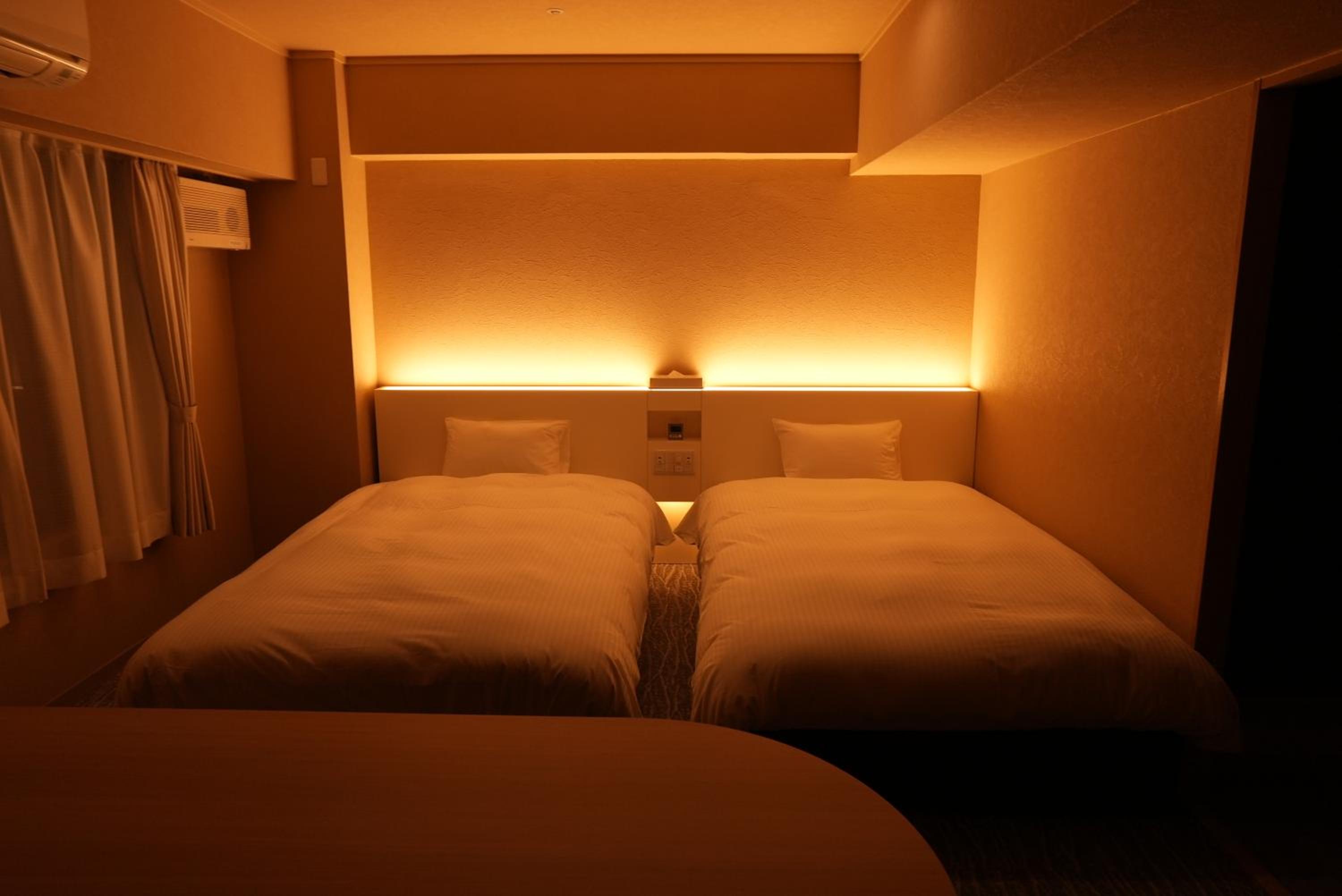 Suite - Photo 4
