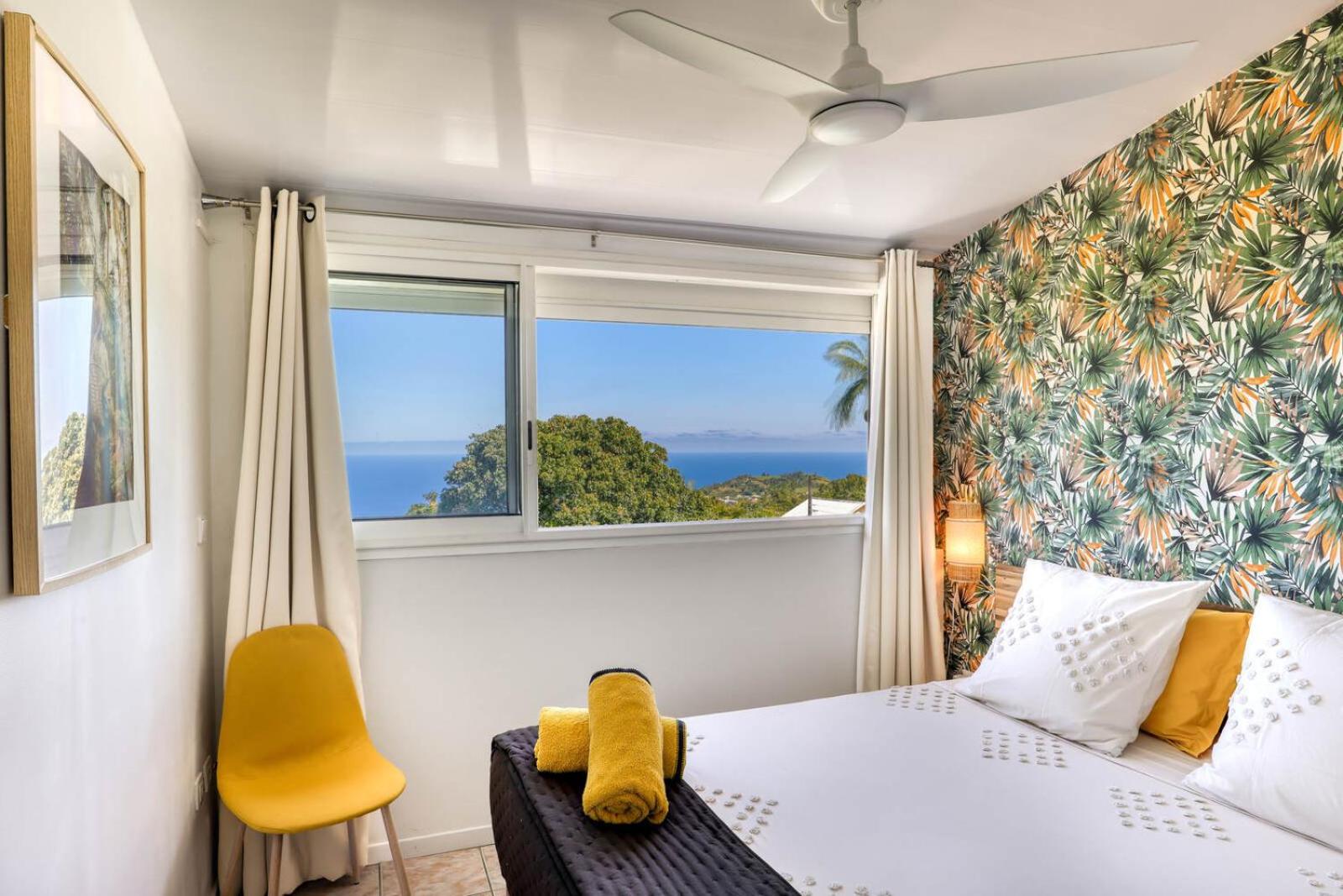 One-Bedroom Apartment with Sea View photo 1