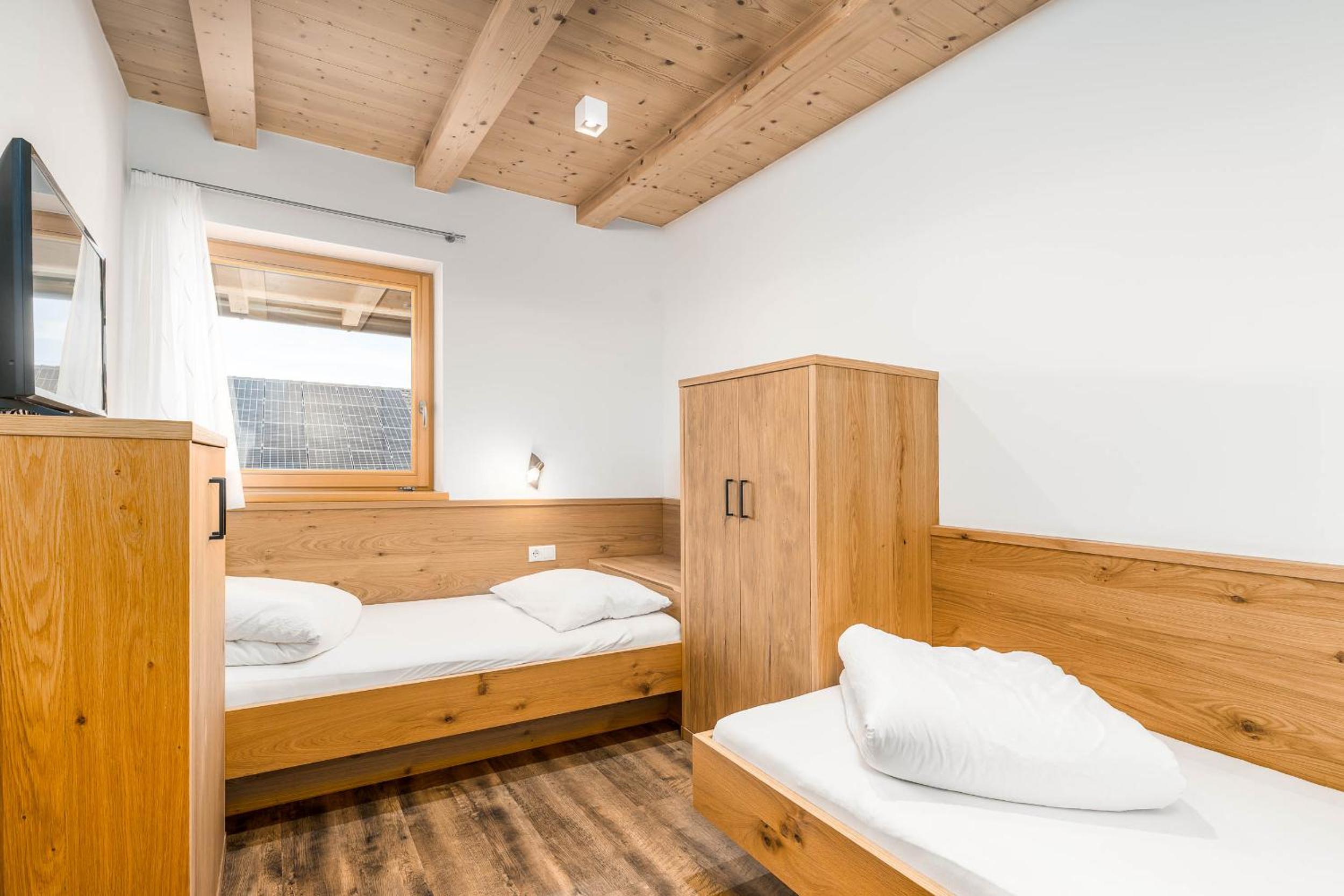 Two-Bedroom Suite - Photo 2