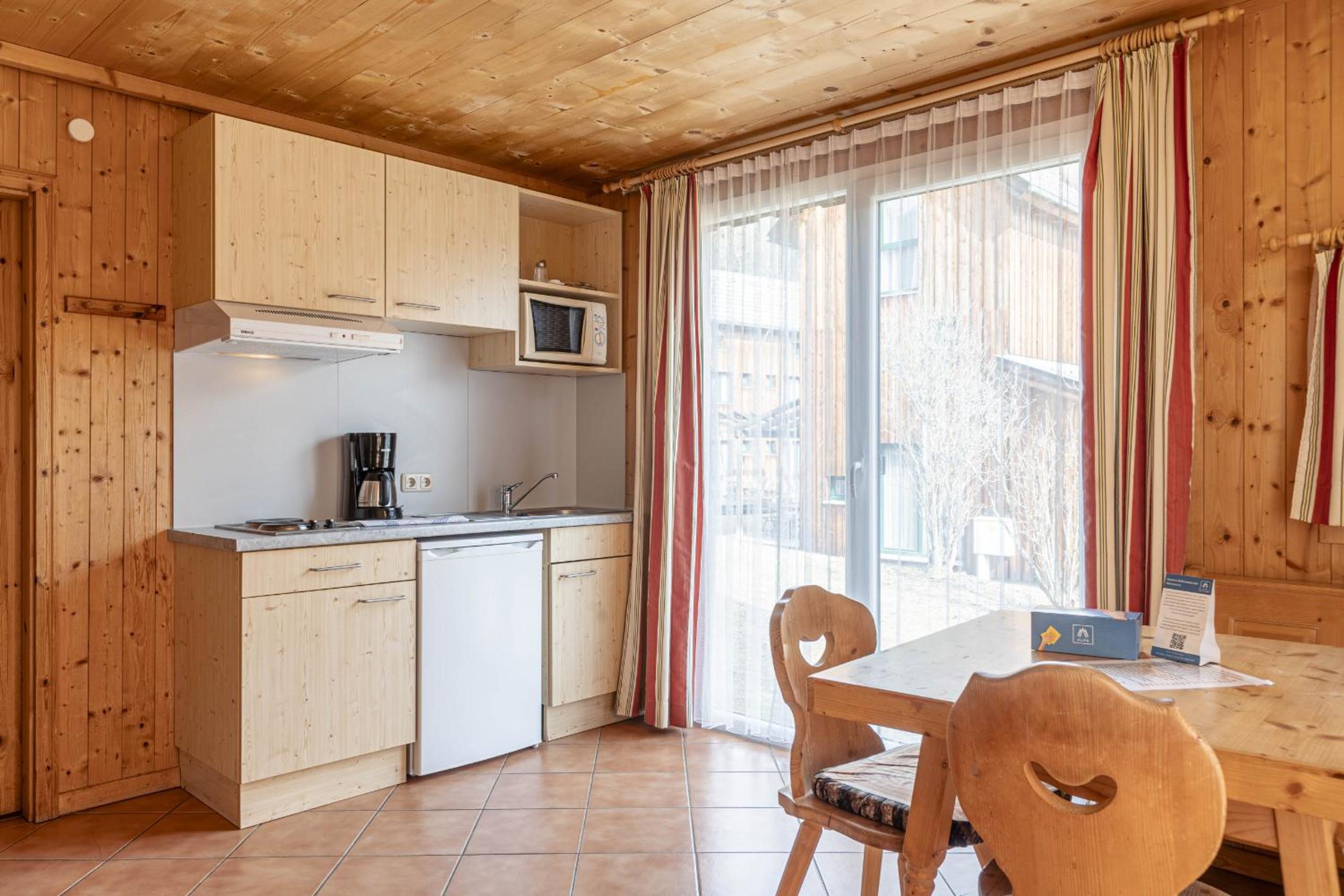 Superior Holiday Home (4 Adults) - Photo 23