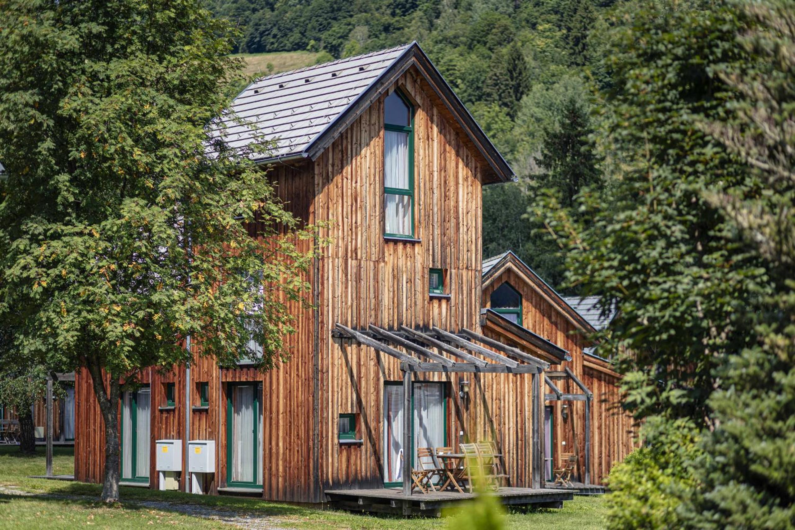 Superior Holiday Home (4 Adults) - Photo 7