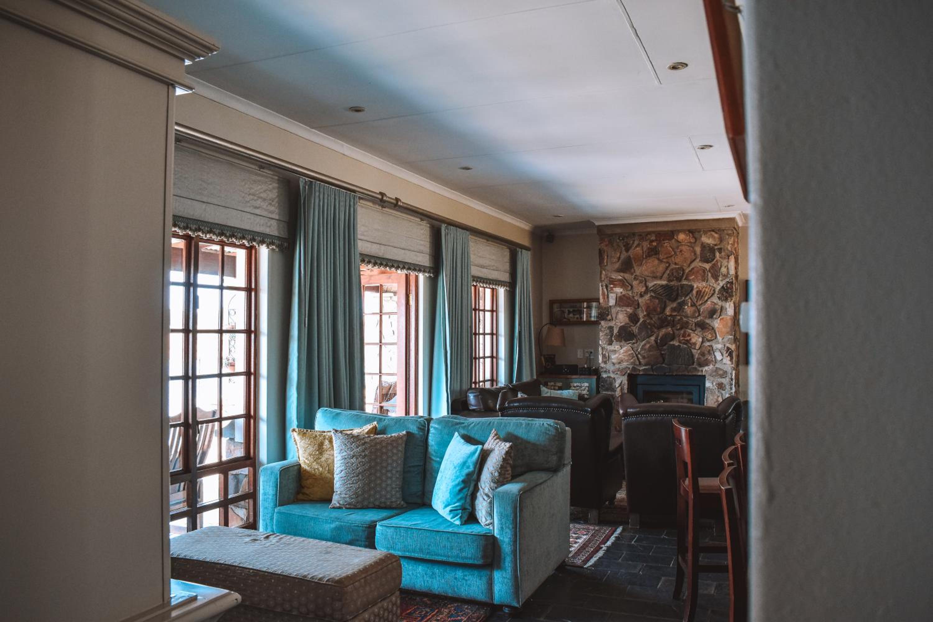 Four-Bedroom House - Photo 18
