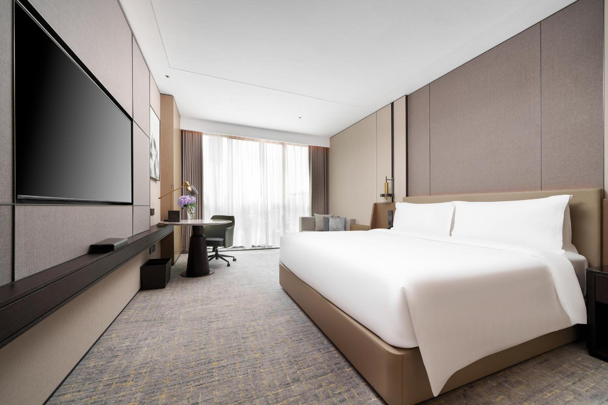 Superior King Room photo 2