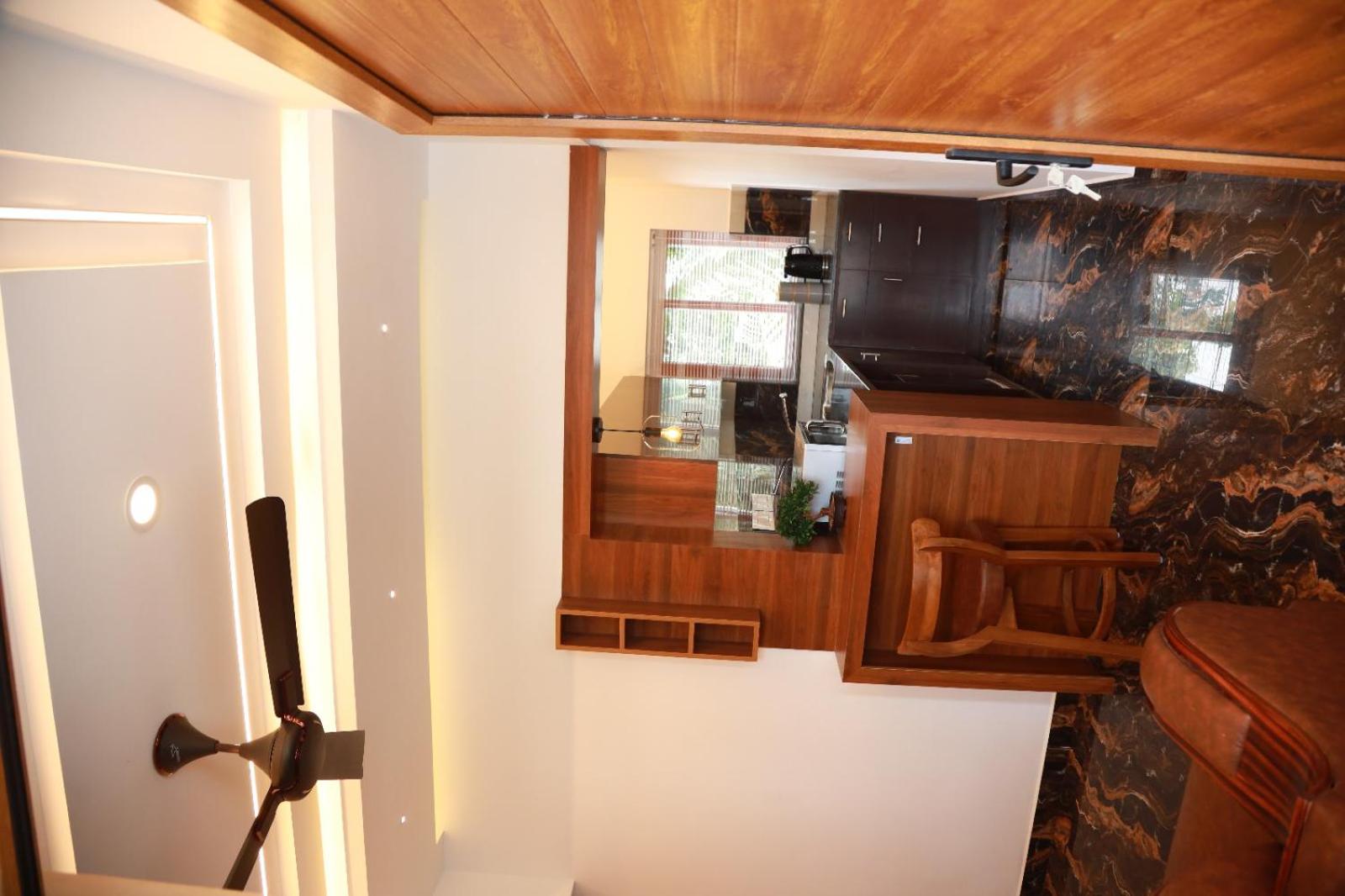 Deluxe Double Room With Balcony photo 3