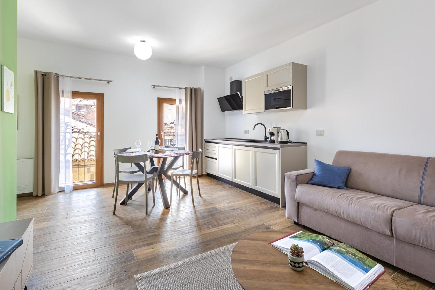 One-Bedroom Apartment