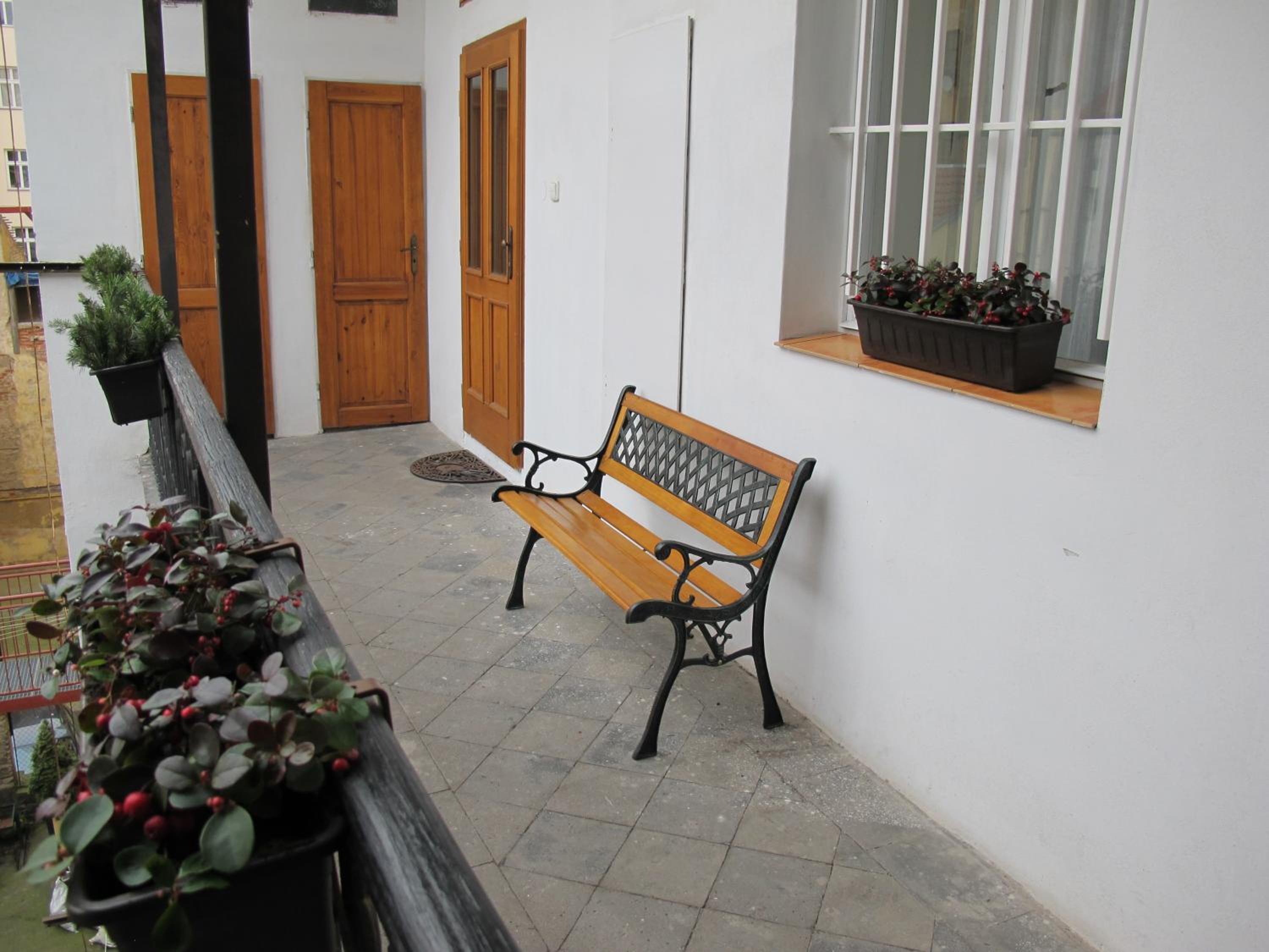 Deluxe Four-Bedroom Apartment With Balcony