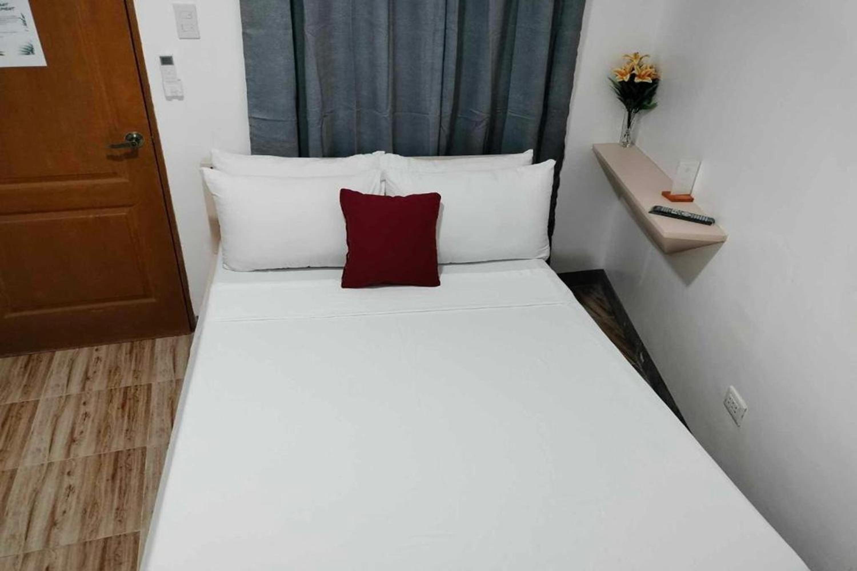 Standard Double Room - Photo 3