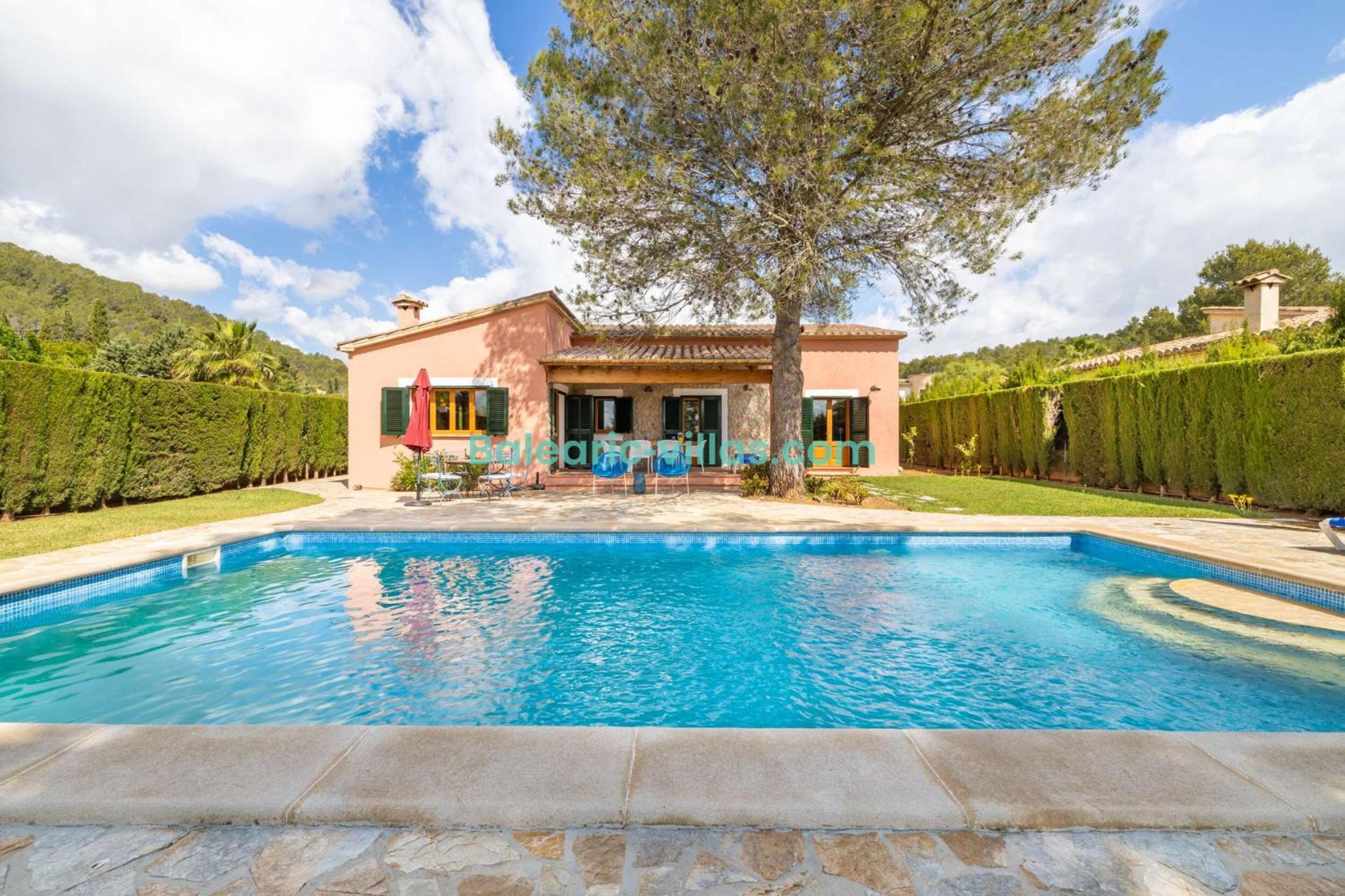 Villa con piscina privada