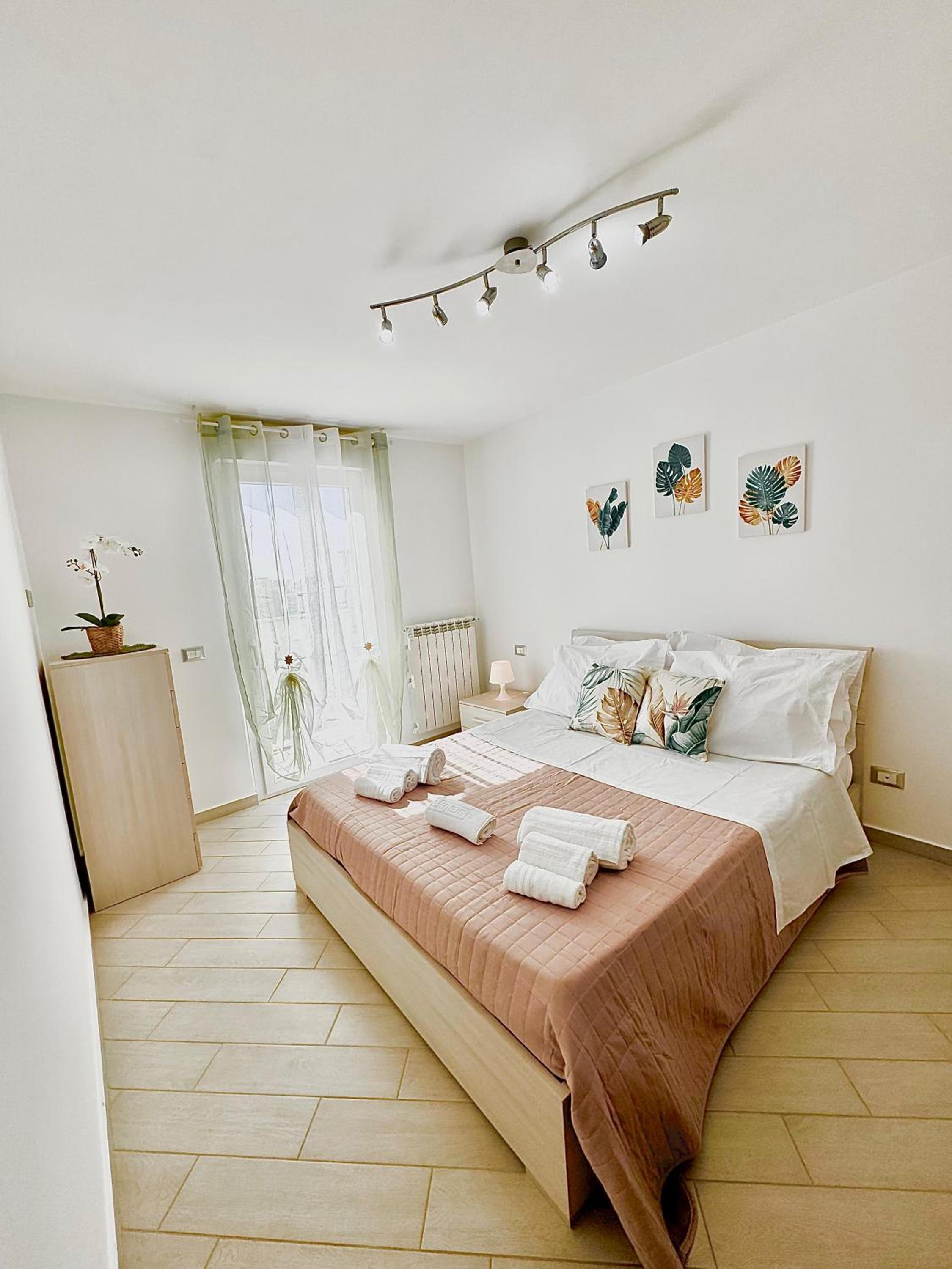 One-Bedroom House photo 1