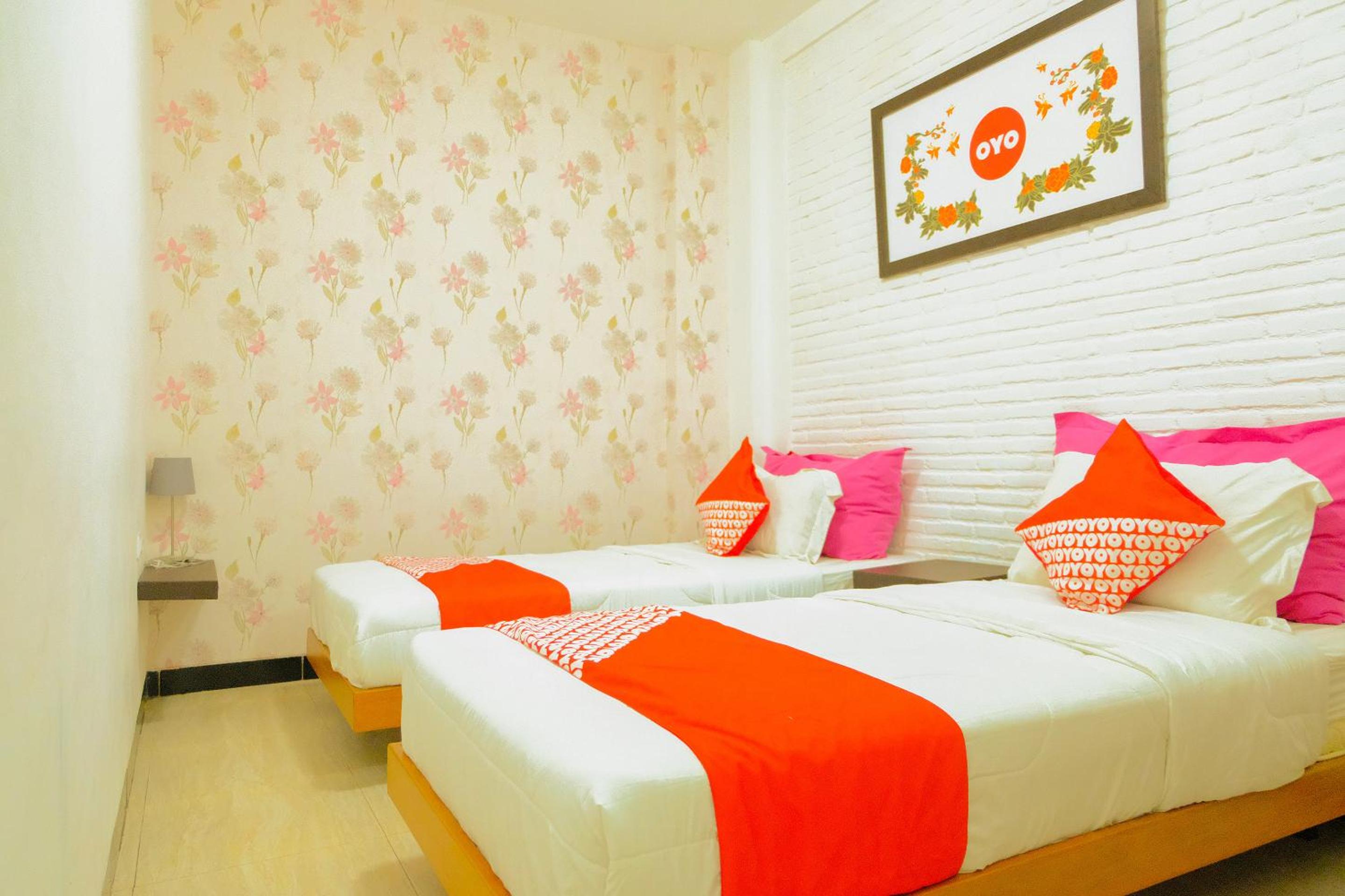 Delxue Twin Room - Photo 5