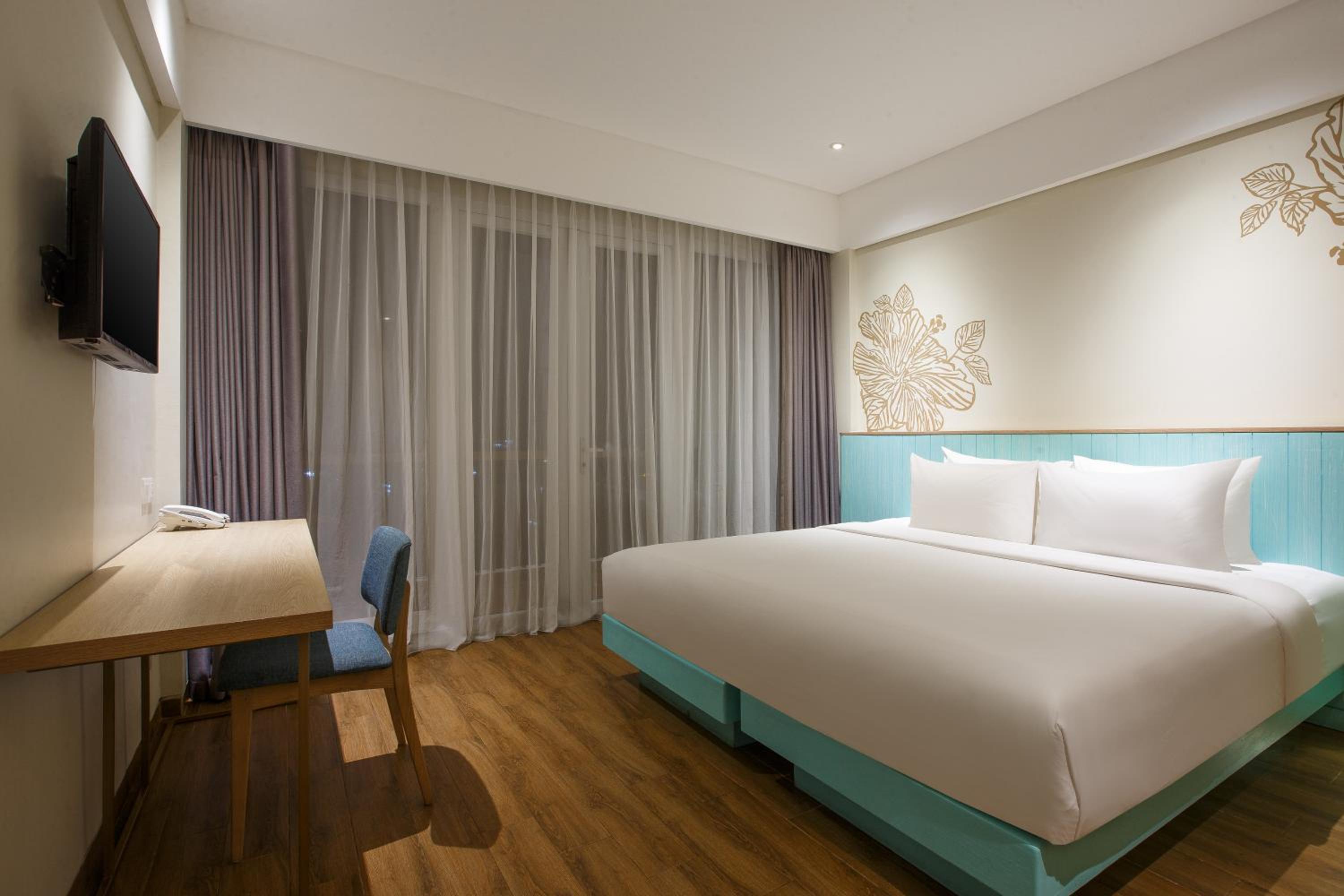 Deluxe Room Hollywood photo 1