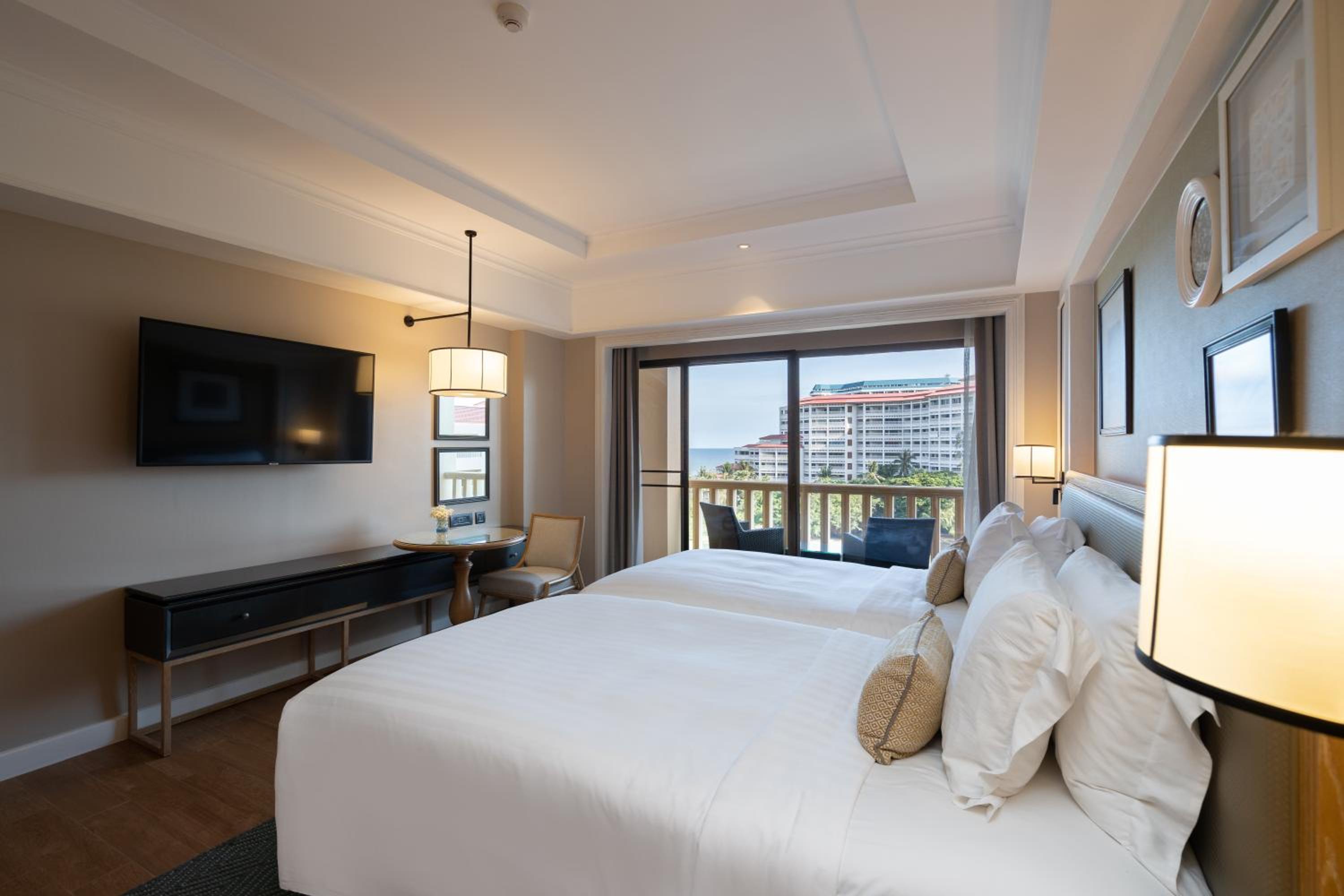 Premium Ocean View Twin - Photo 5