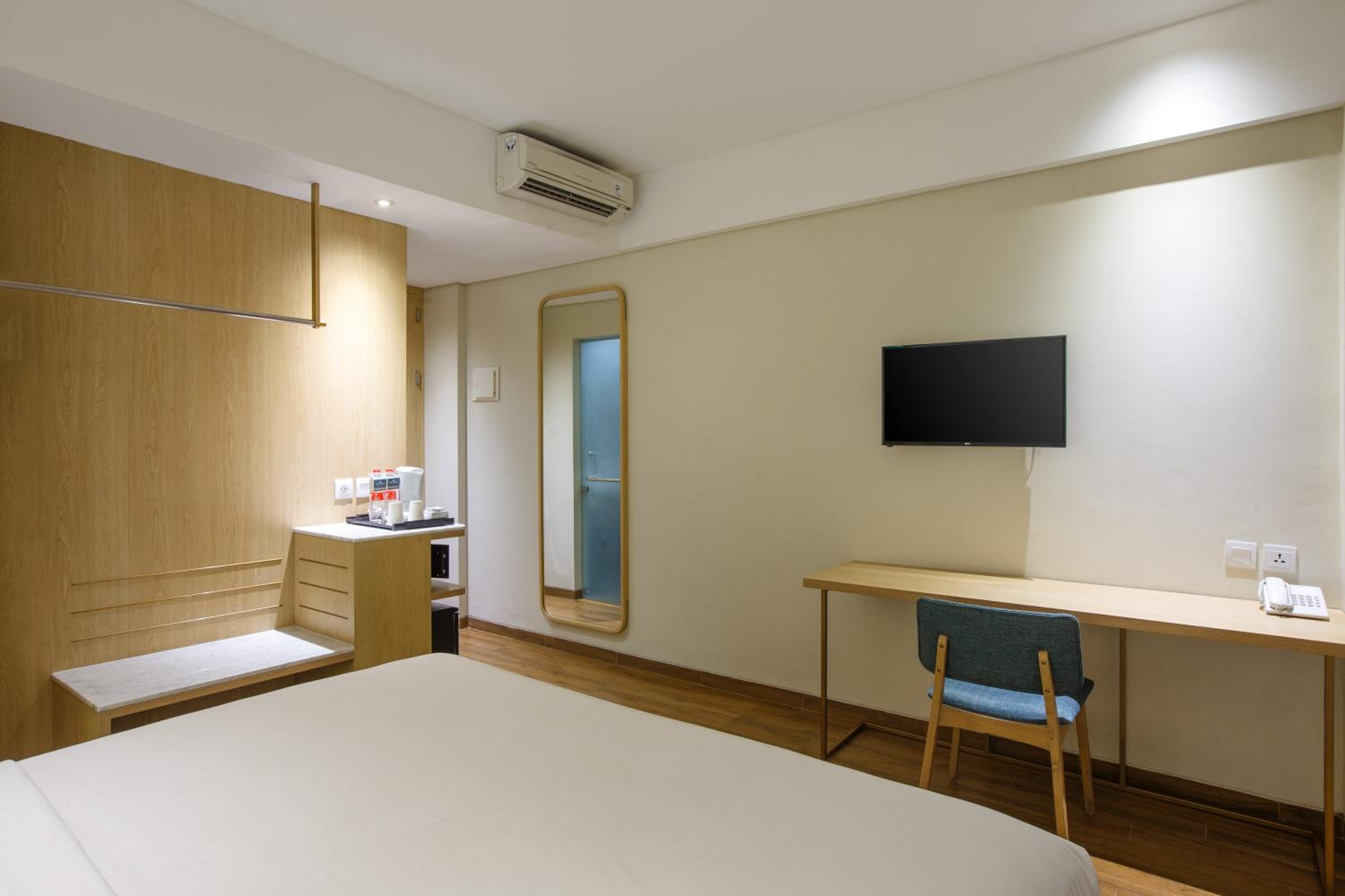 Deluxe Room Hollywood photo 2