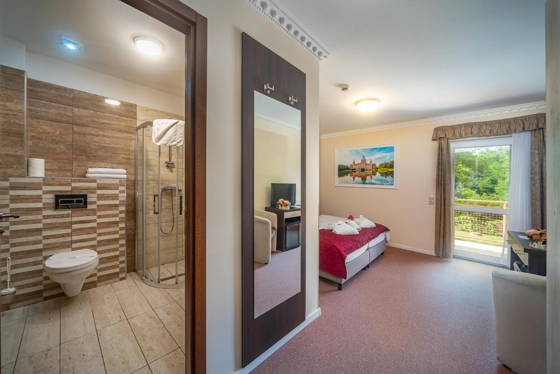Superior Double or Twin Room photo 2