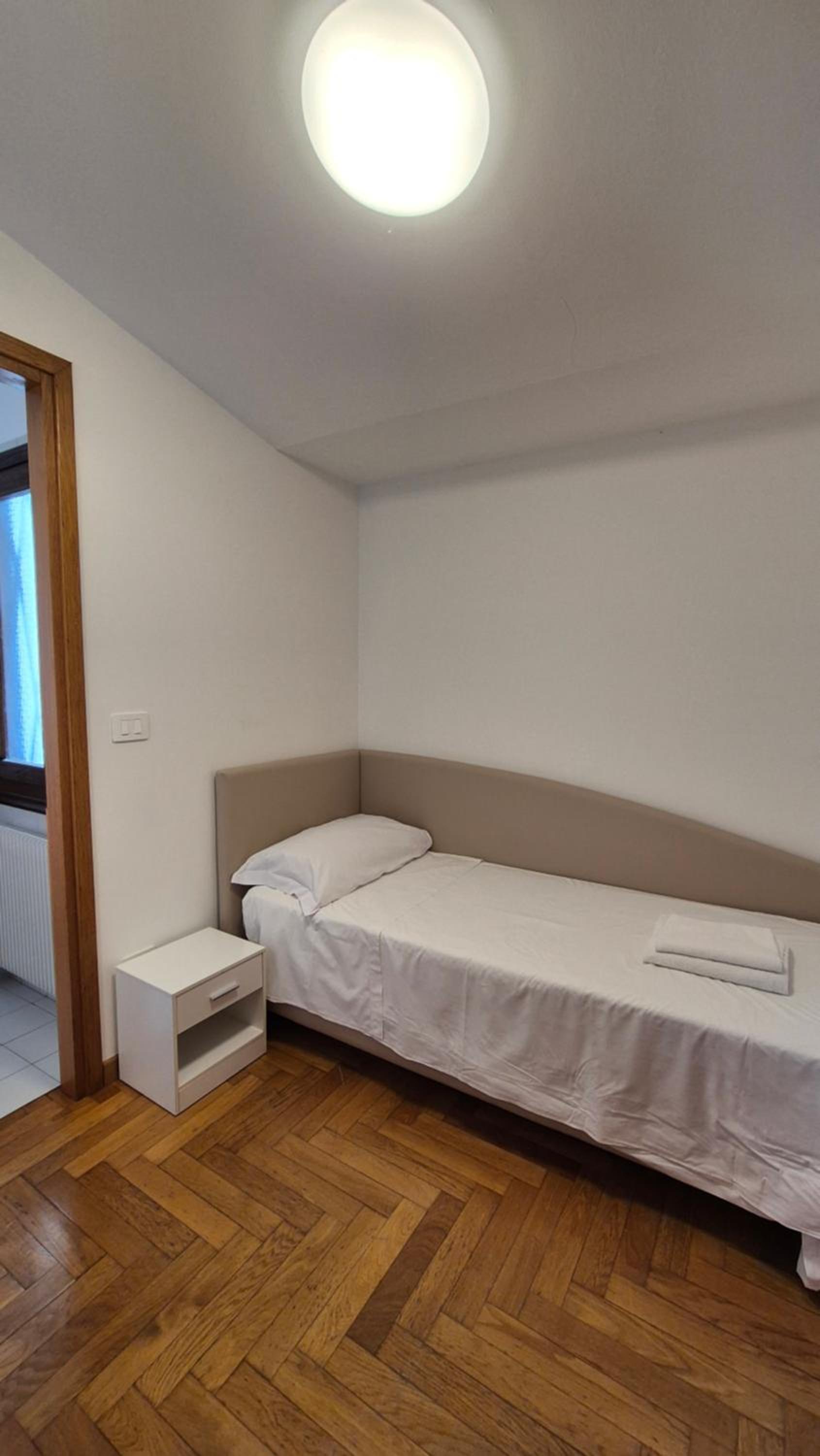 Two-Bedroom House photo 3