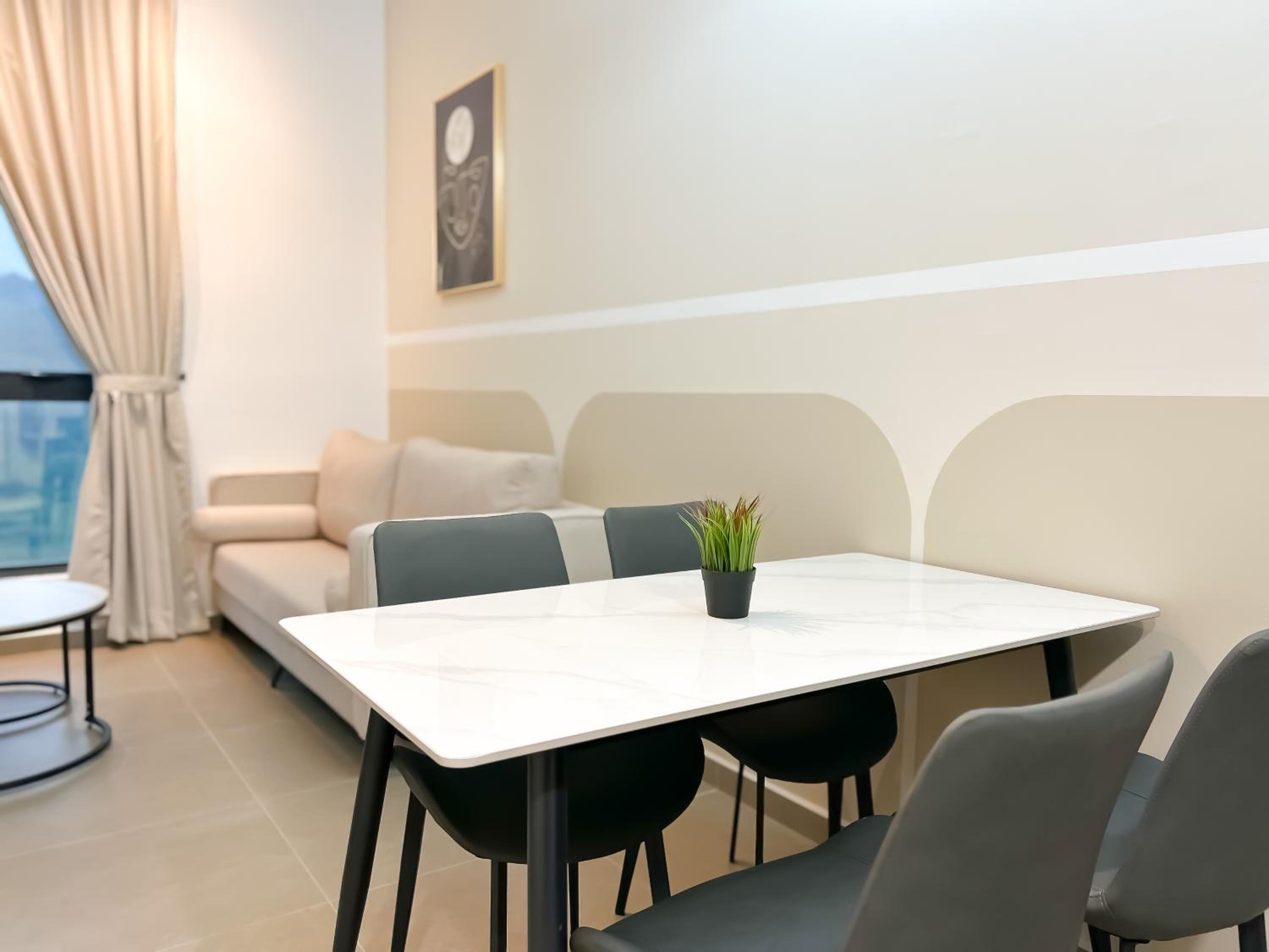 Two-Bedroom Apartment - Photo 3