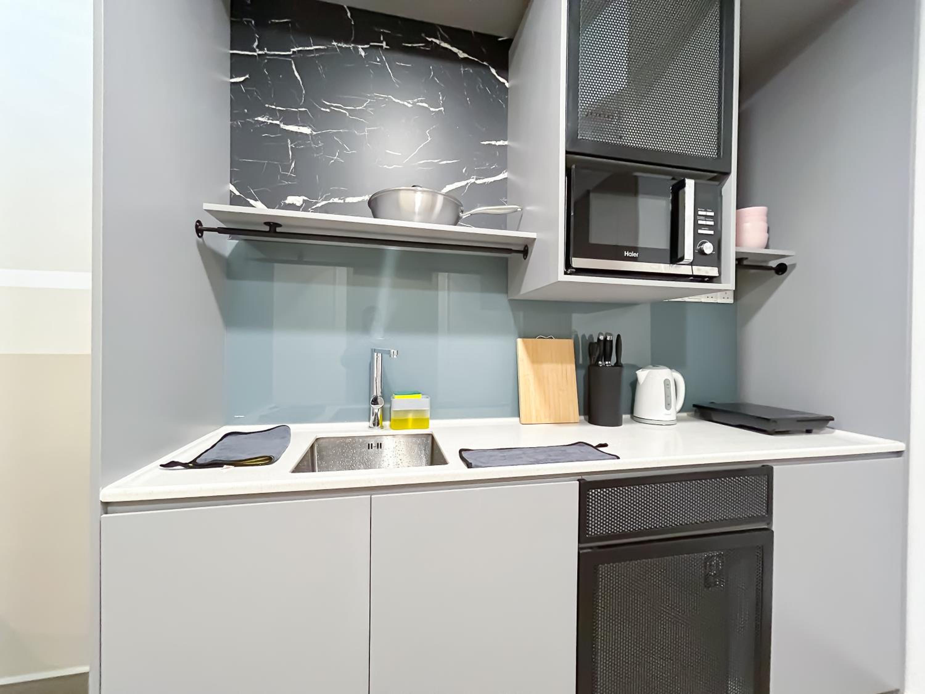 Two-Bedroom Apartment - Photo 7