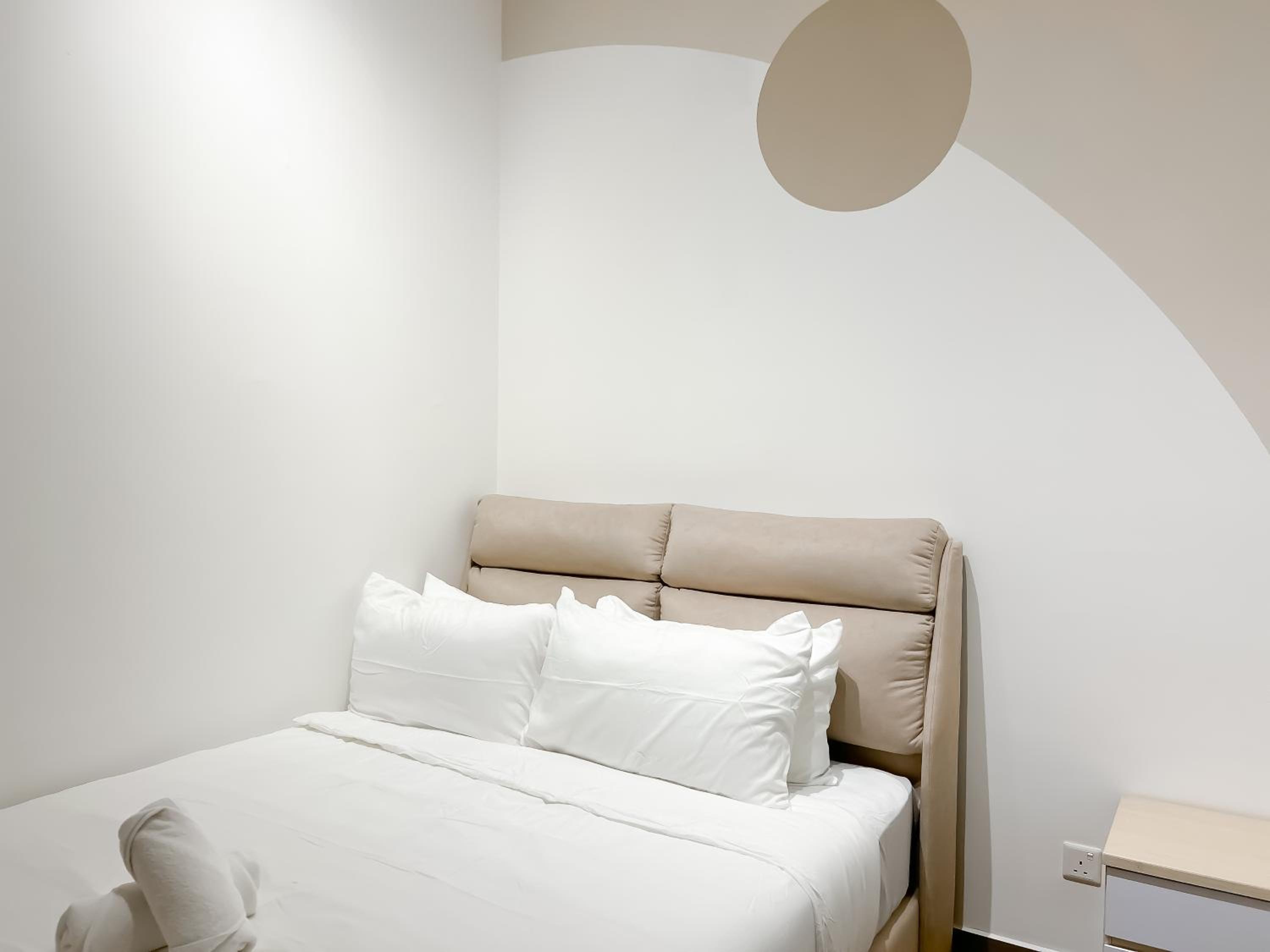 Two-Bedroom Apartment - Photo 28