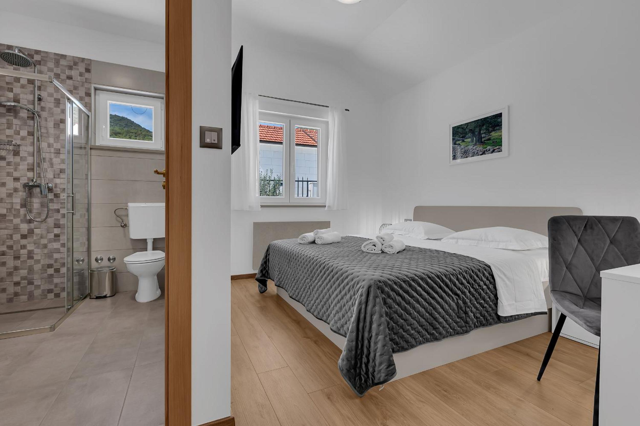Three-Bedroom Villa photo 1