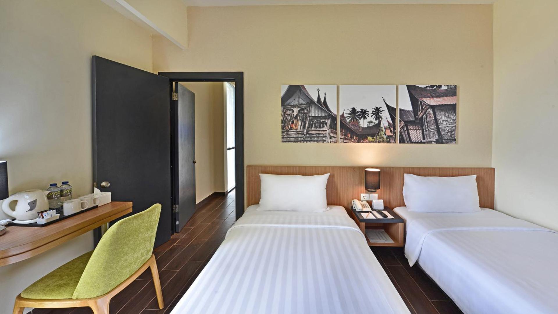 Superior Twin Room photo 2