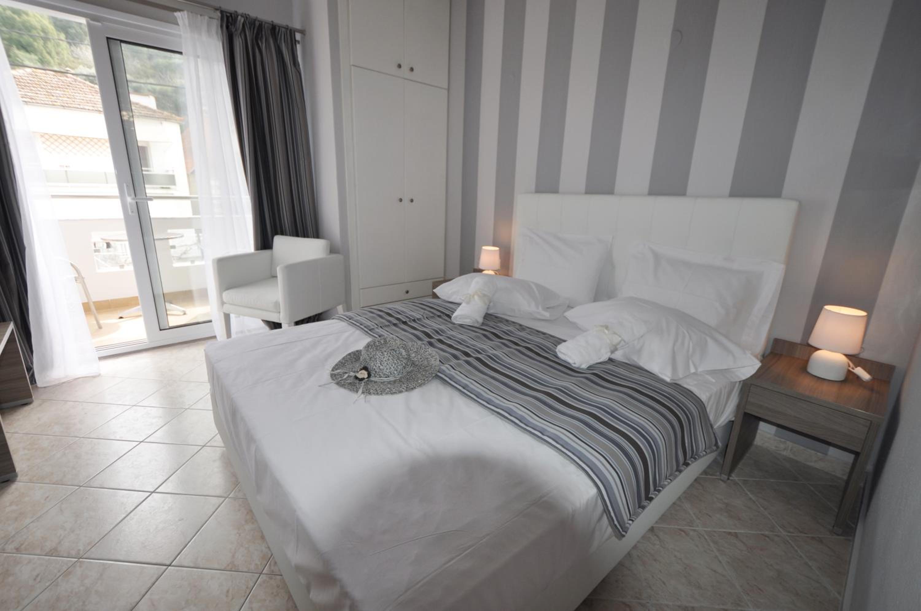 Apartment - Photo 9