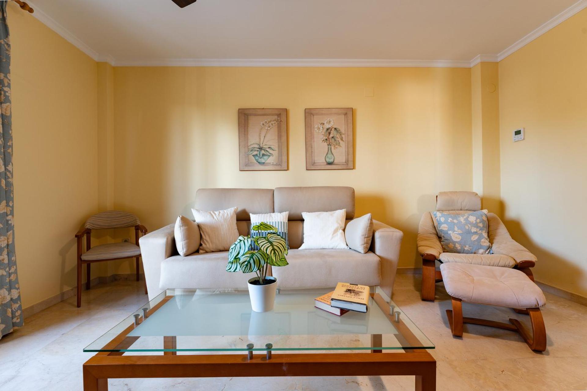 Apartamento de una habitación con terraza