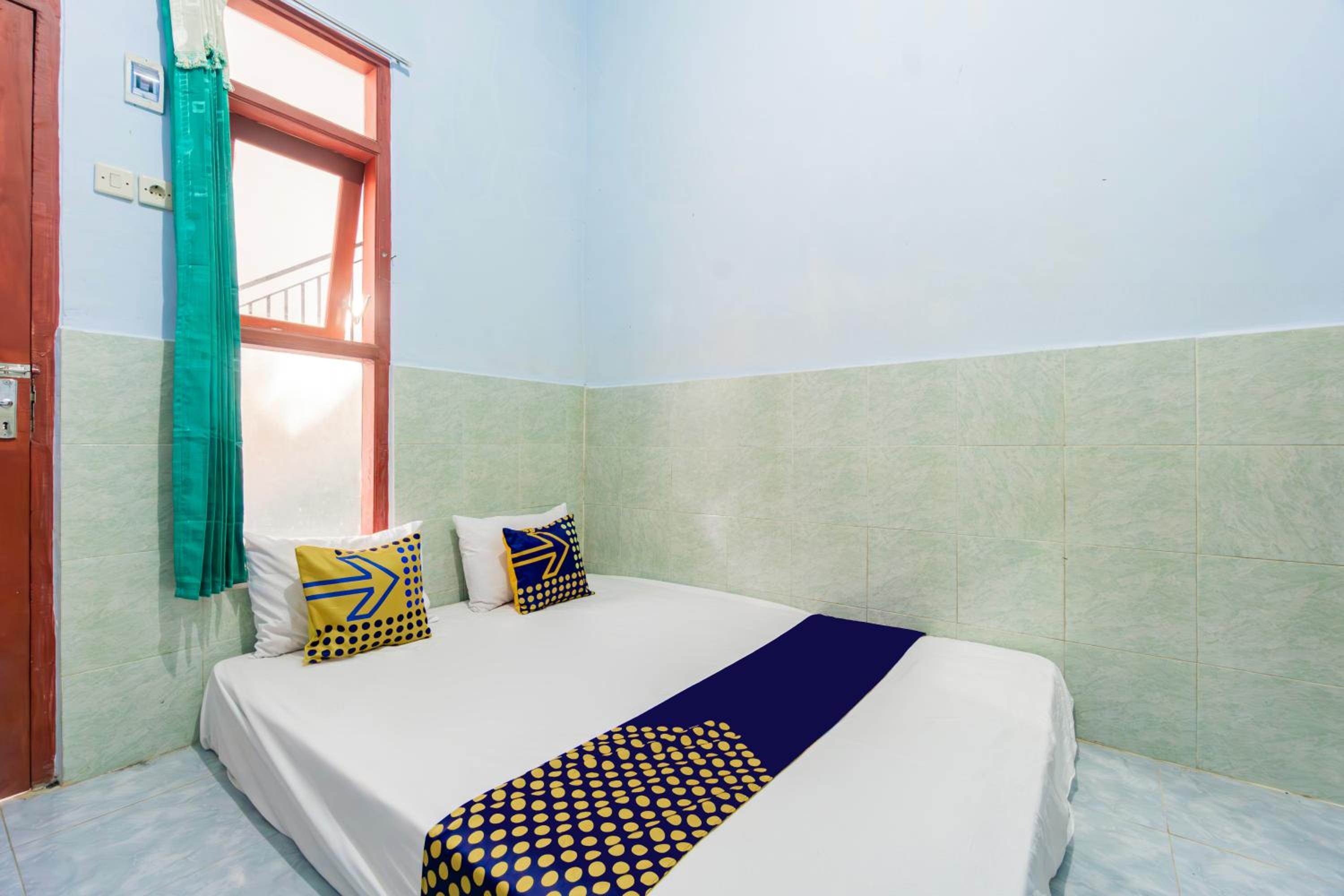 Budget Double Room photo 1