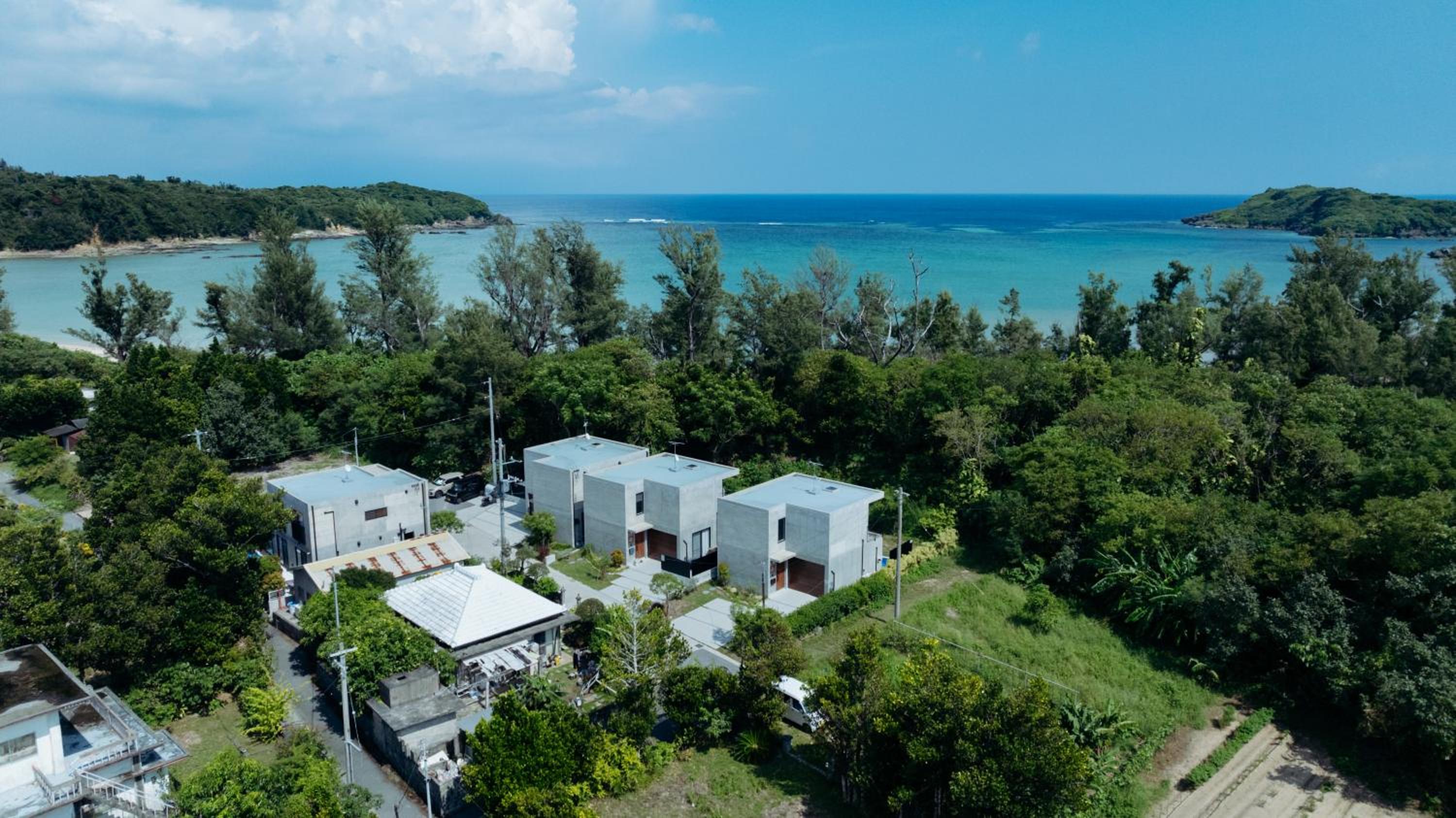 Three-Bedroom Villa photo 2