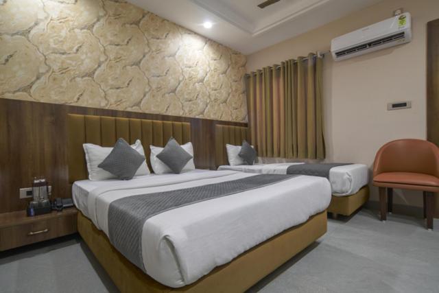Superior Triple Room - Photo 1