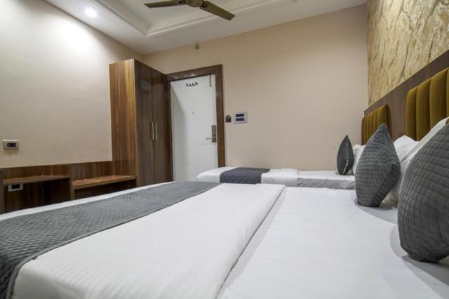 Superior Quadruple Room photo 3