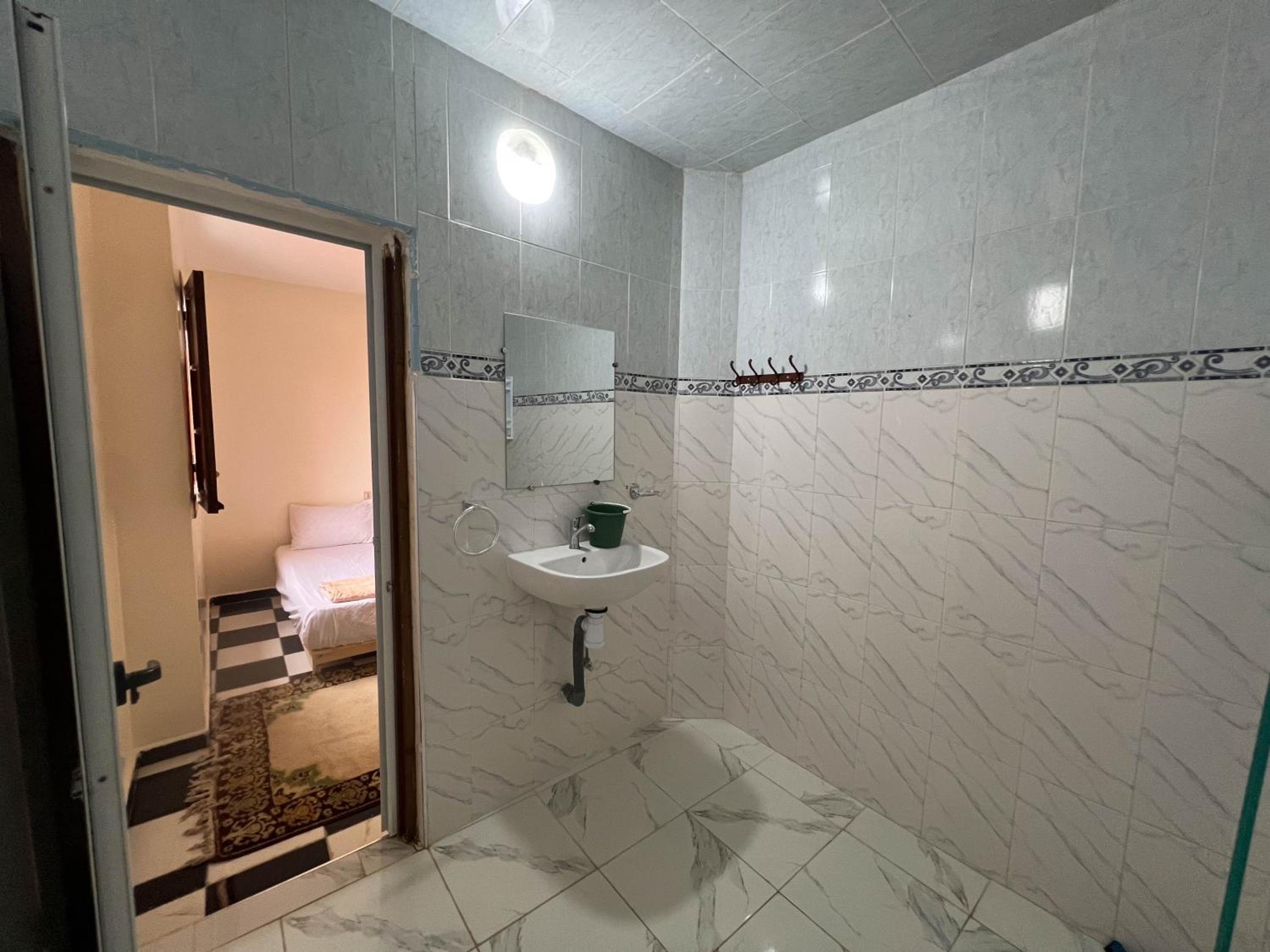 Double Room with Private Bathroom photo 3
