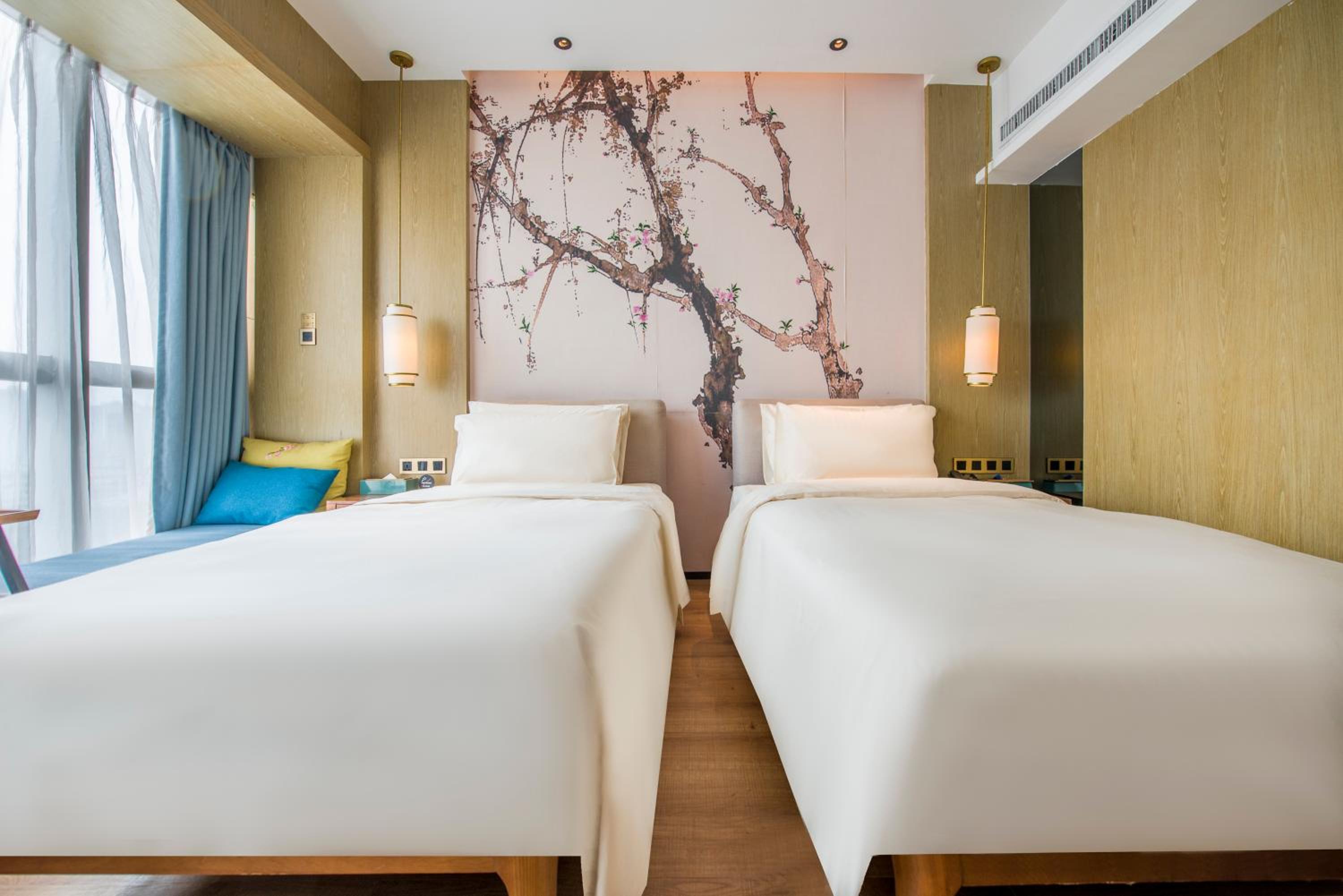 Superior Twin Room with River View photo 2