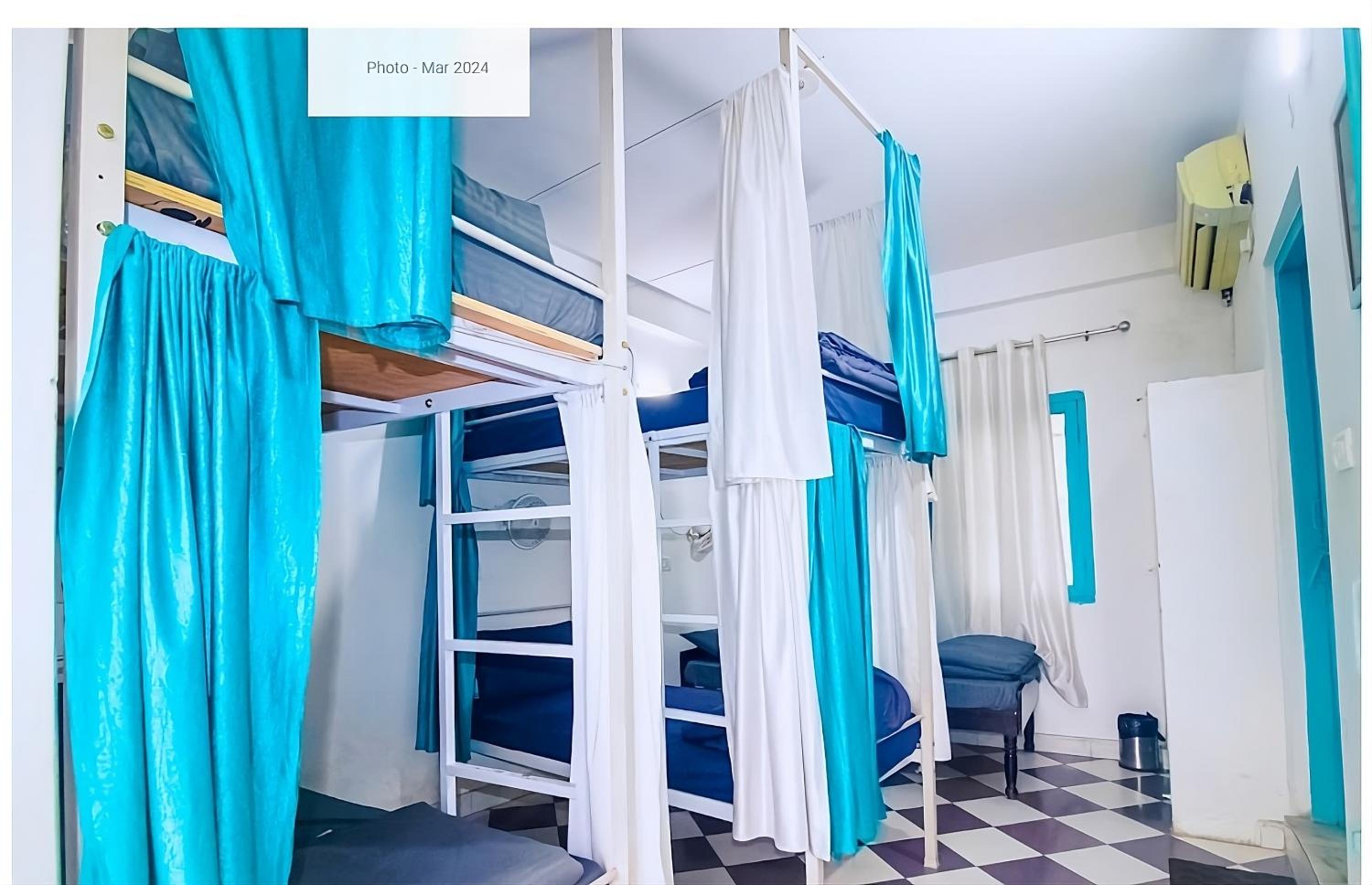 4-Bed Mixed Dormitory Room photo 1