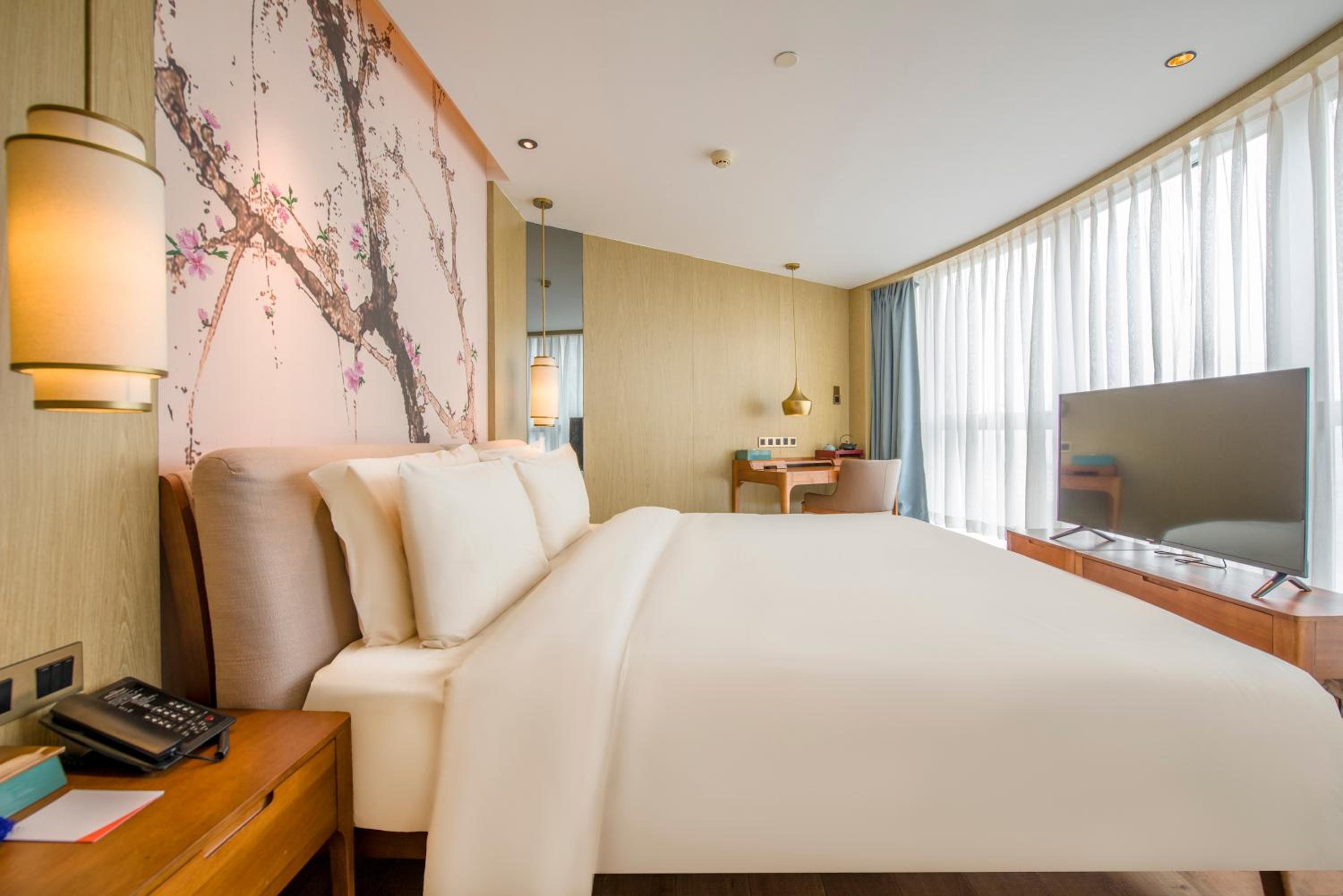 Executive Double Room with Bathtub photo 1
