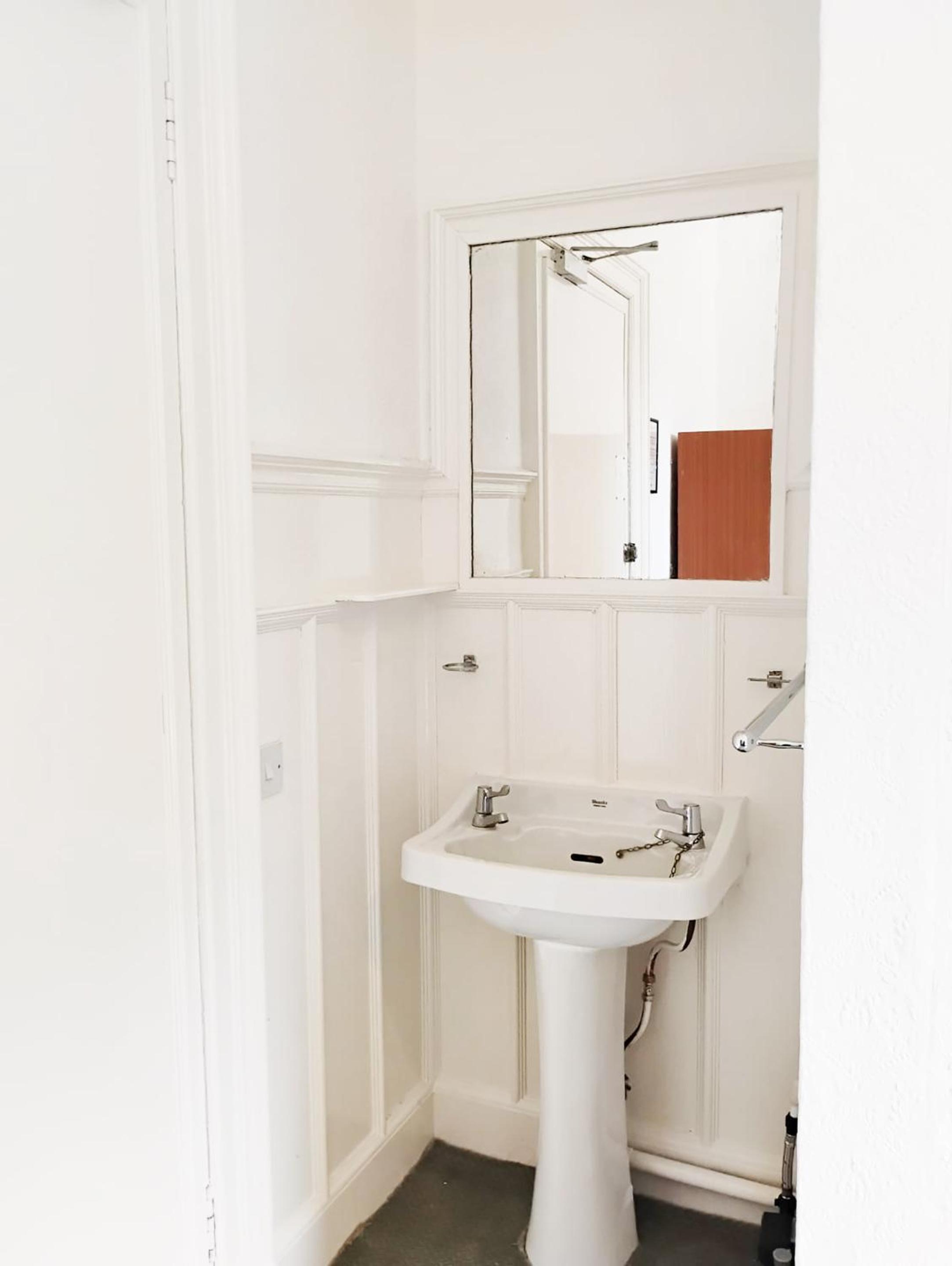 Single Room With Shower photo 3