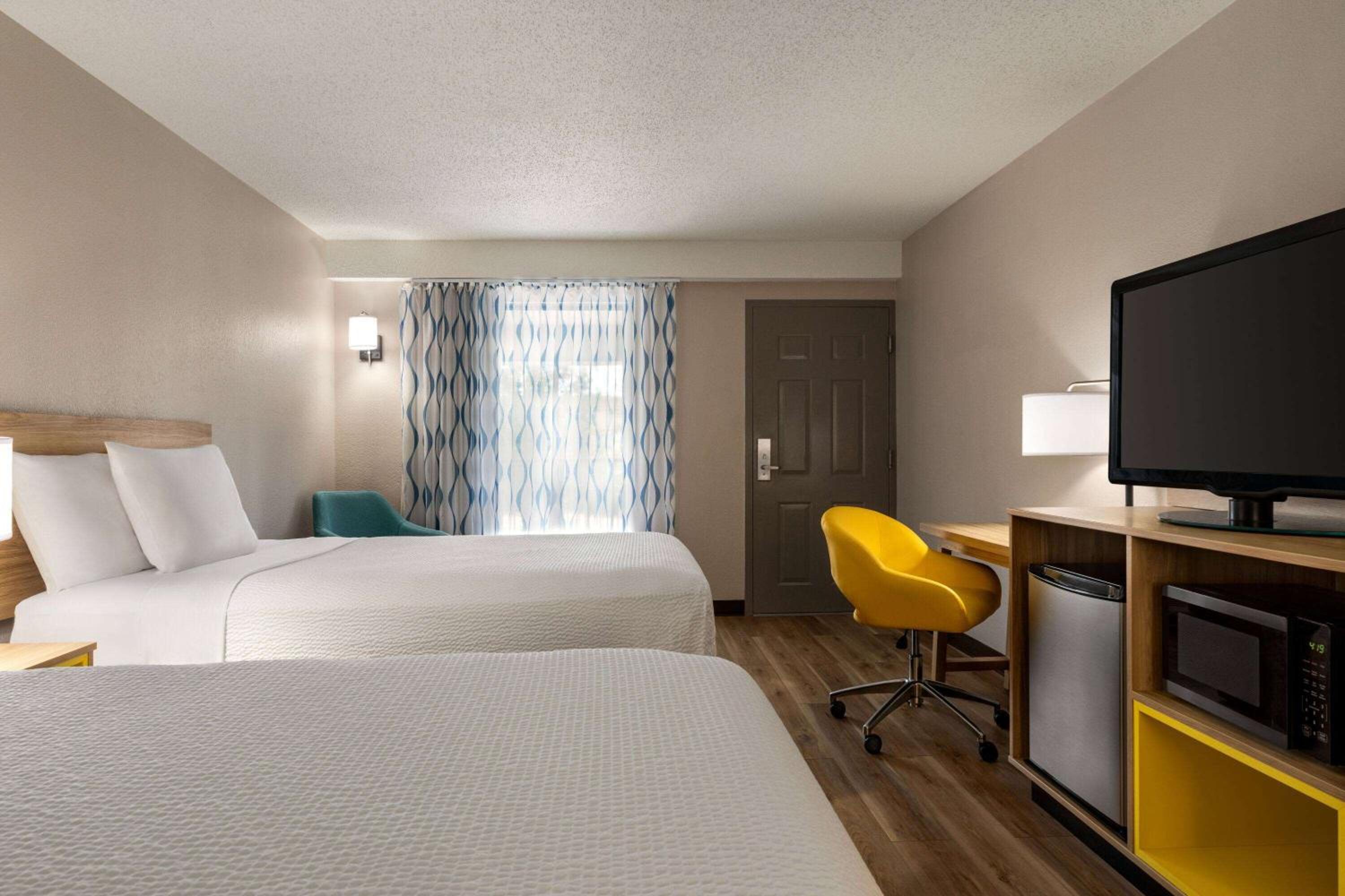 Superior Double Room With Two Double Beds -Smoking