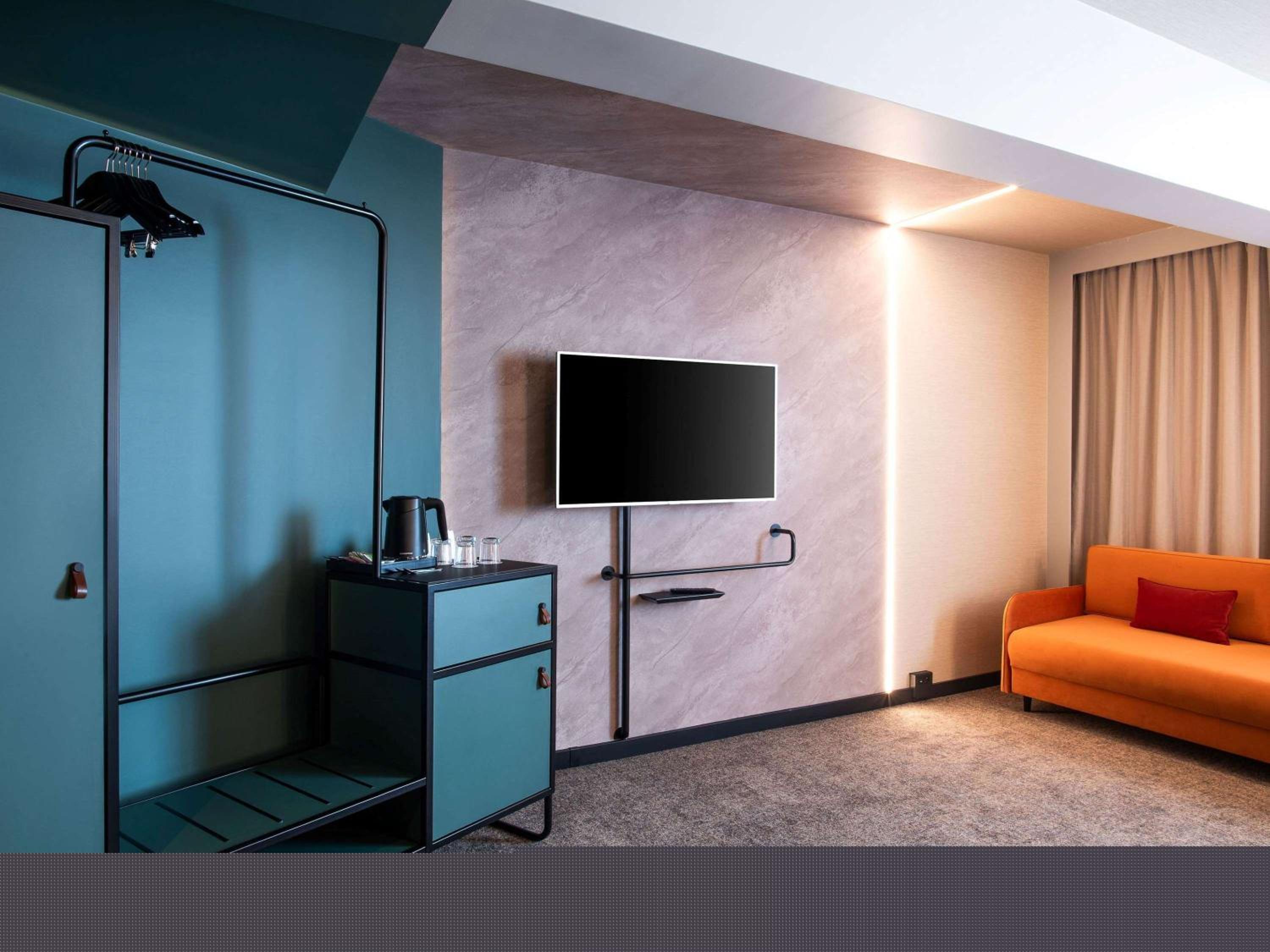 Double Executive Family Room with Sofa