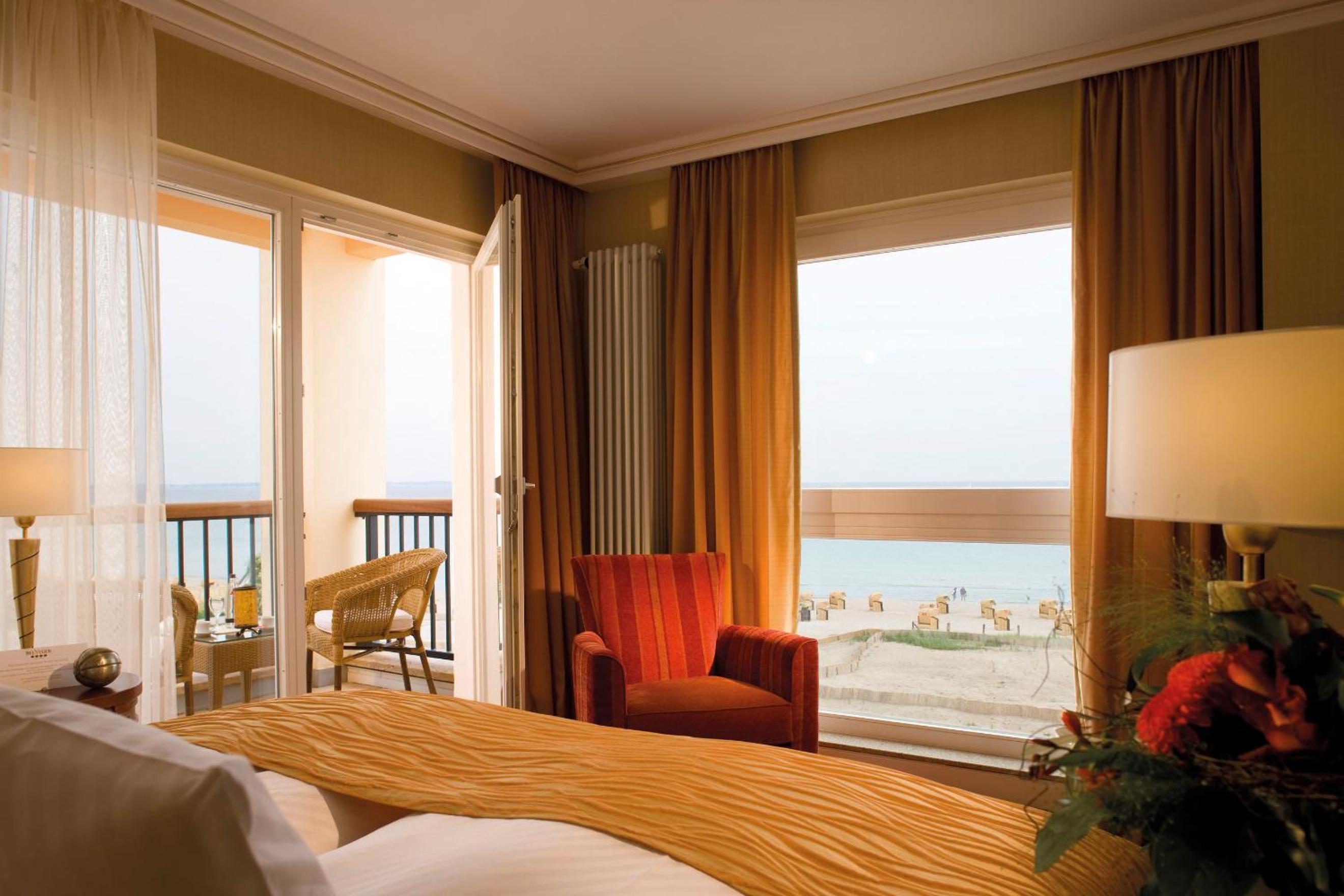 Panorama Suite with Sea View - Photo 6
