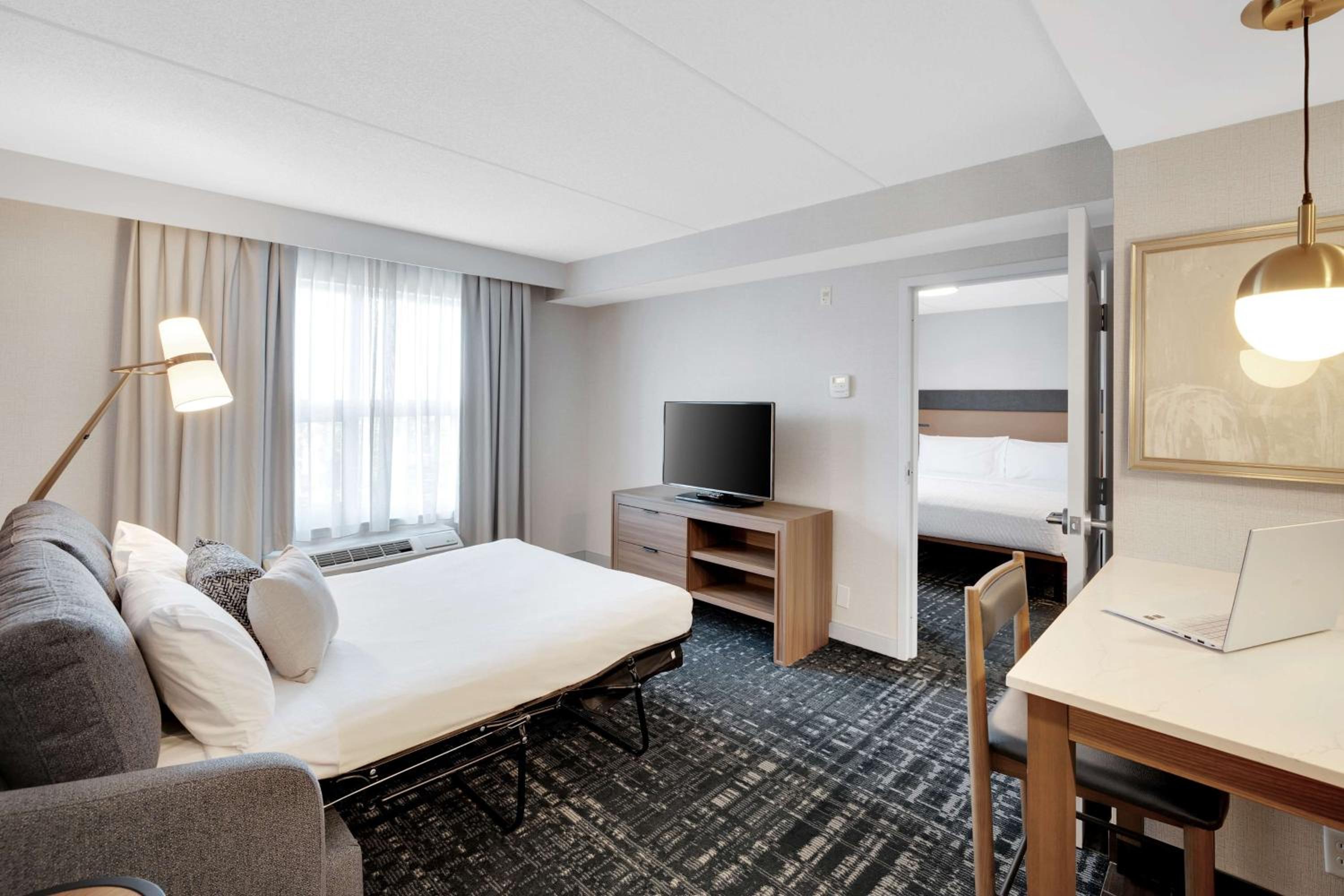 One-Bedroom King Suite - Non-Smoking - Photo 1