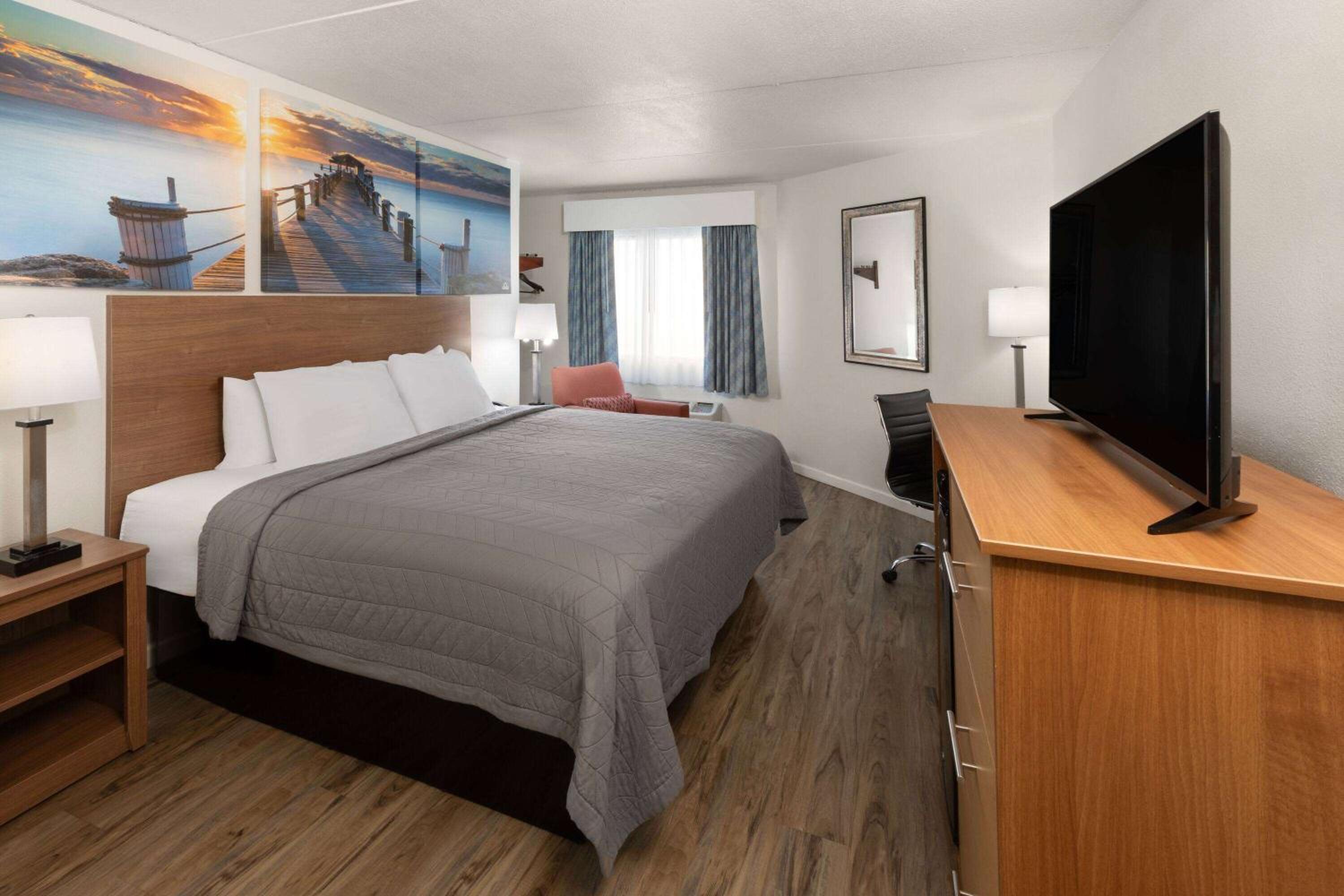King Room - Disability Access/Non-Smoking - Photo 1